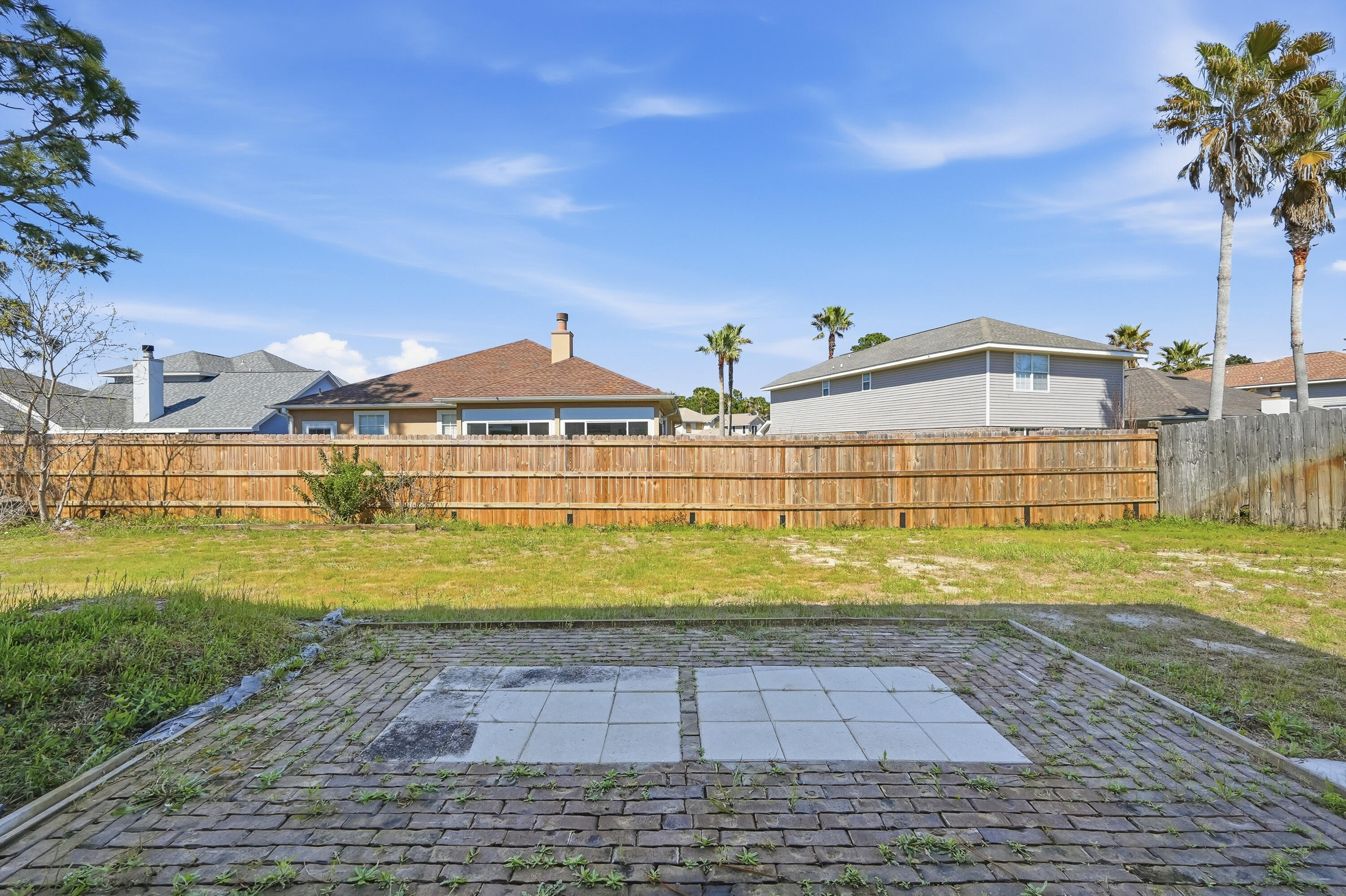 THE MEADOWS - Residential