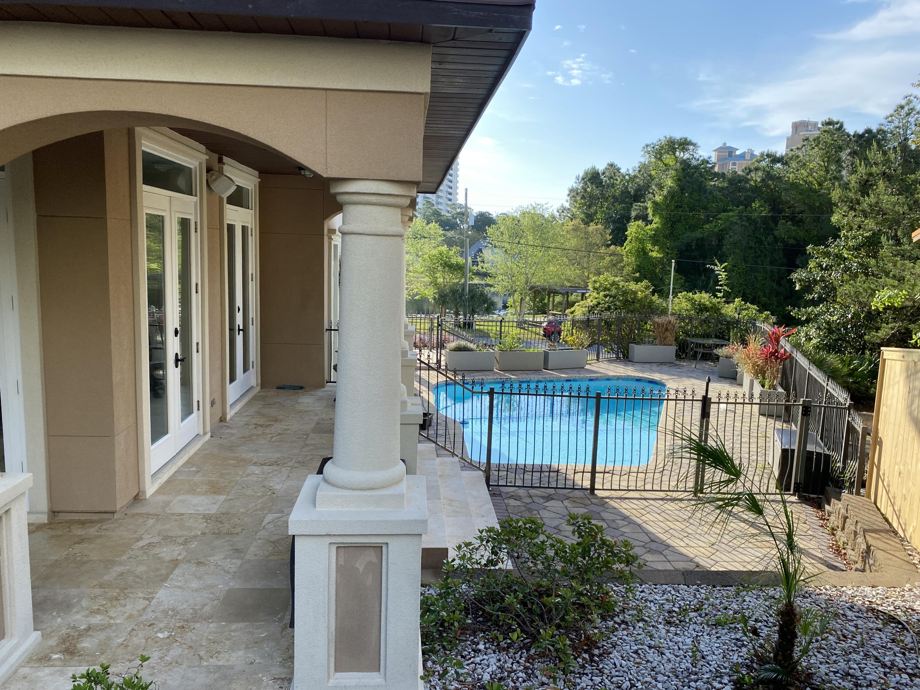 GULF PINES - Residential