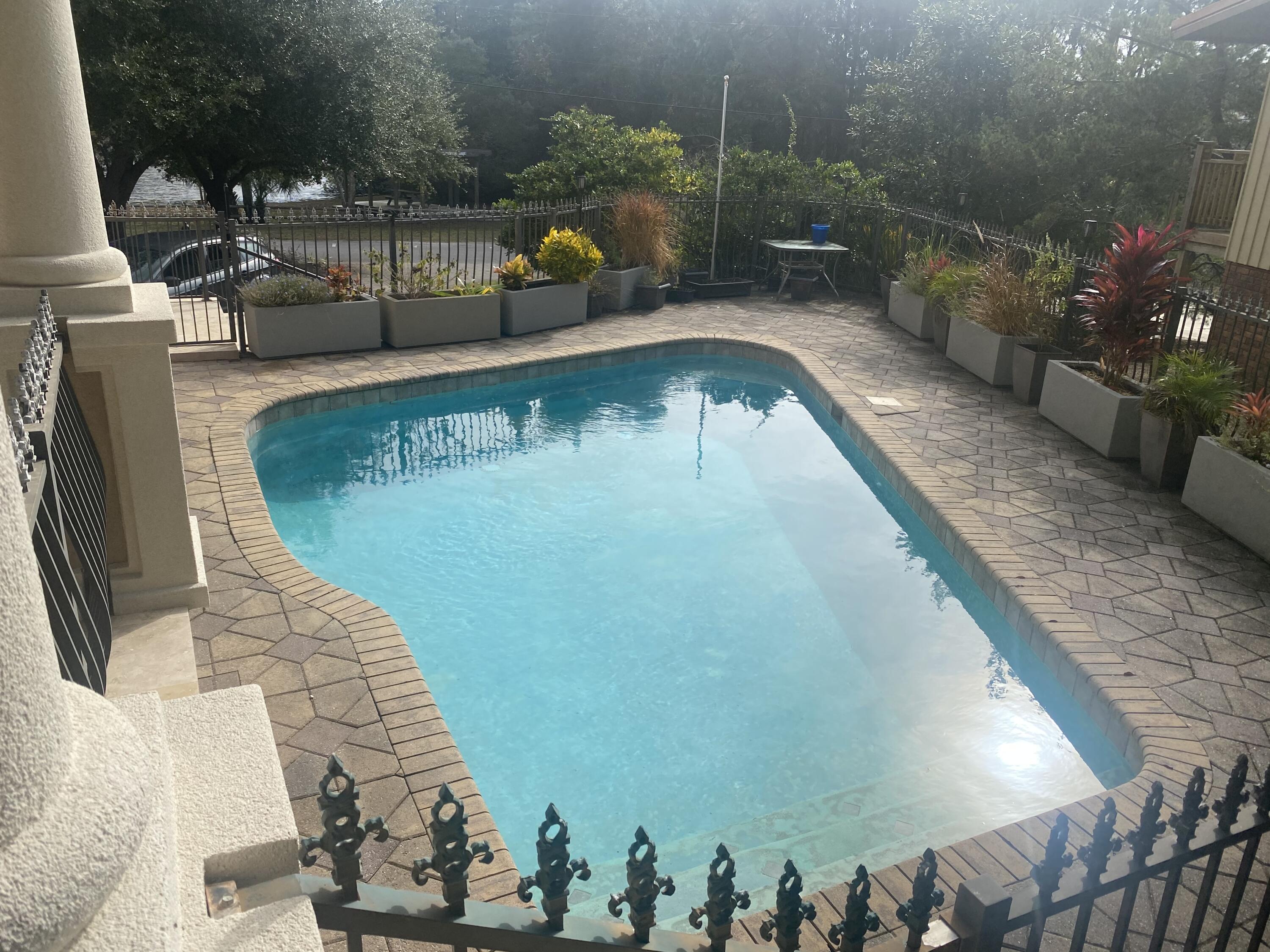 GULF PINES - Residential