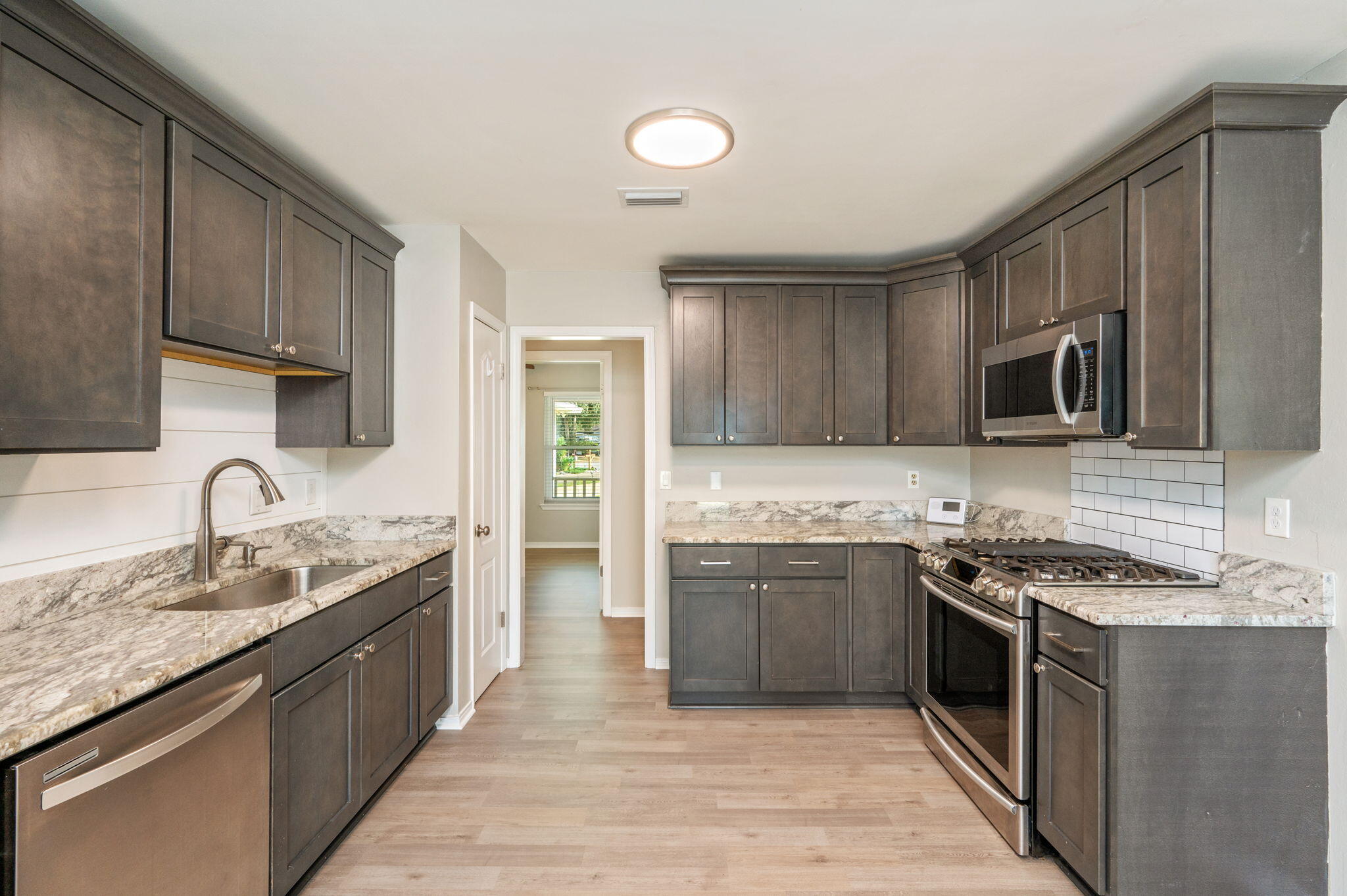 MEADOW WOODS - Residential