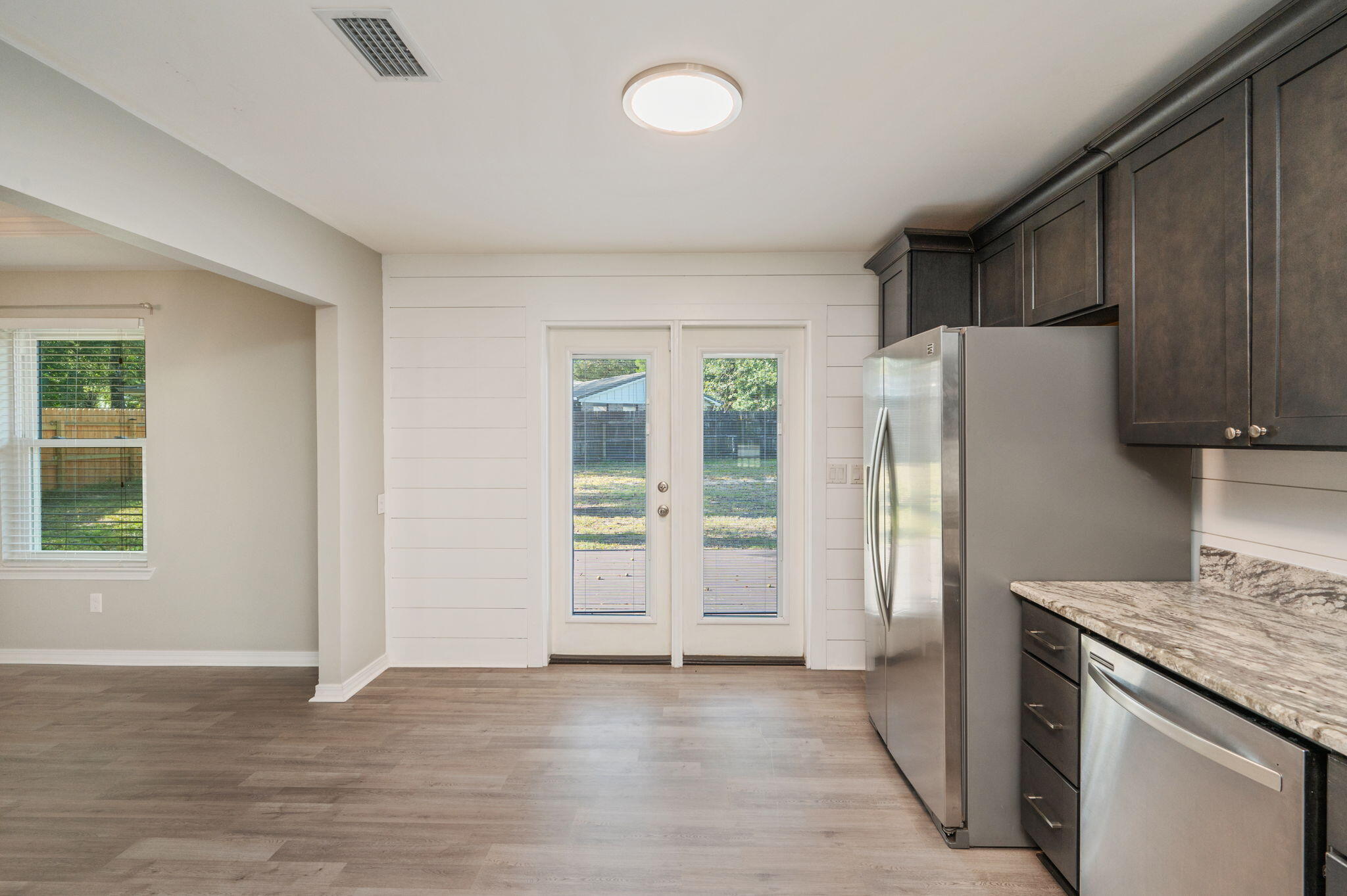 MEADOW WOODS - Residential