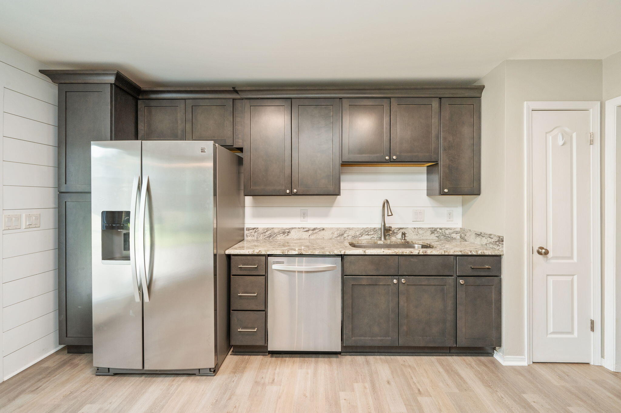 MEADOW WOODS - Residential