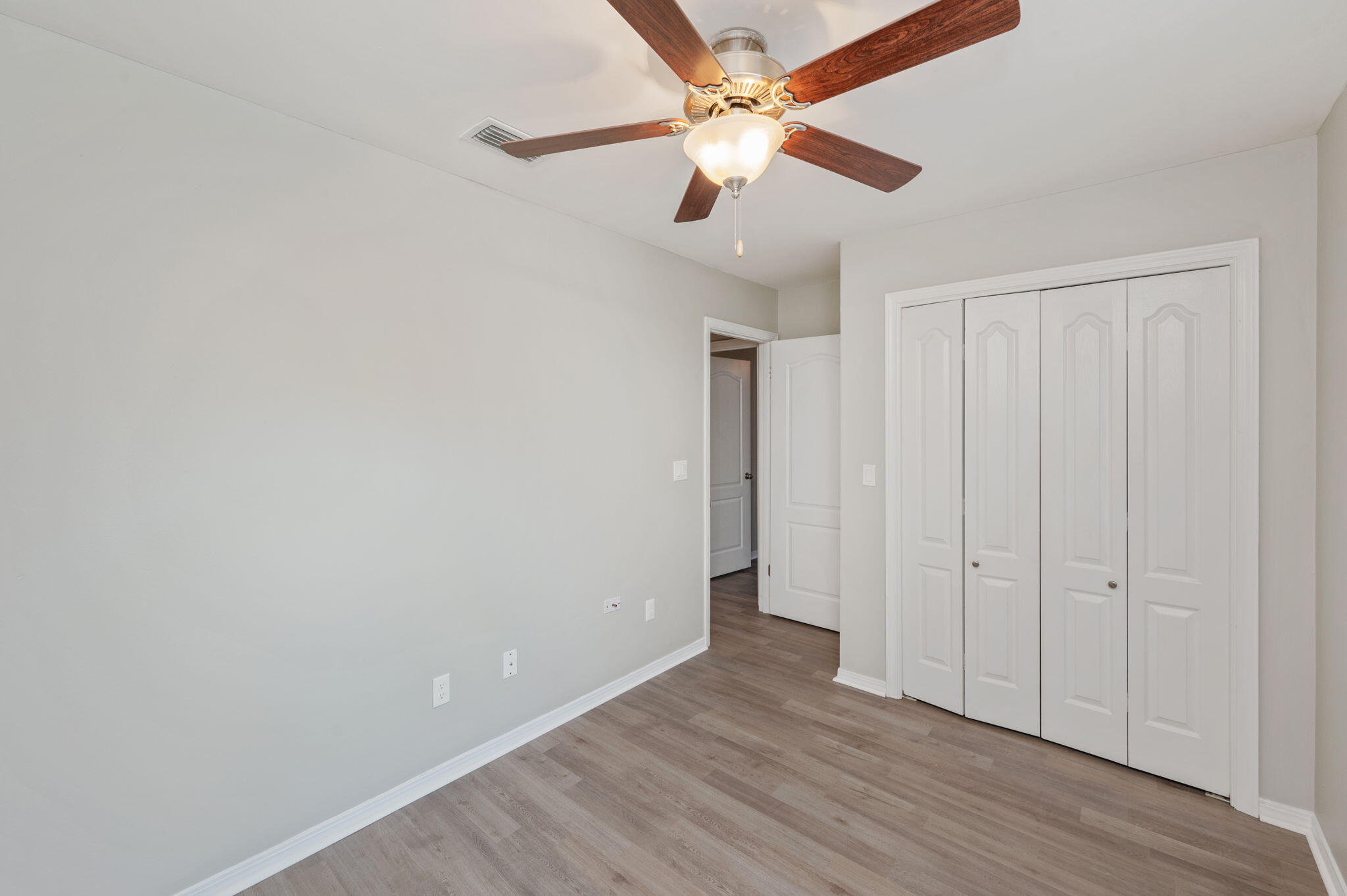 MEADOW WOODS - Residential