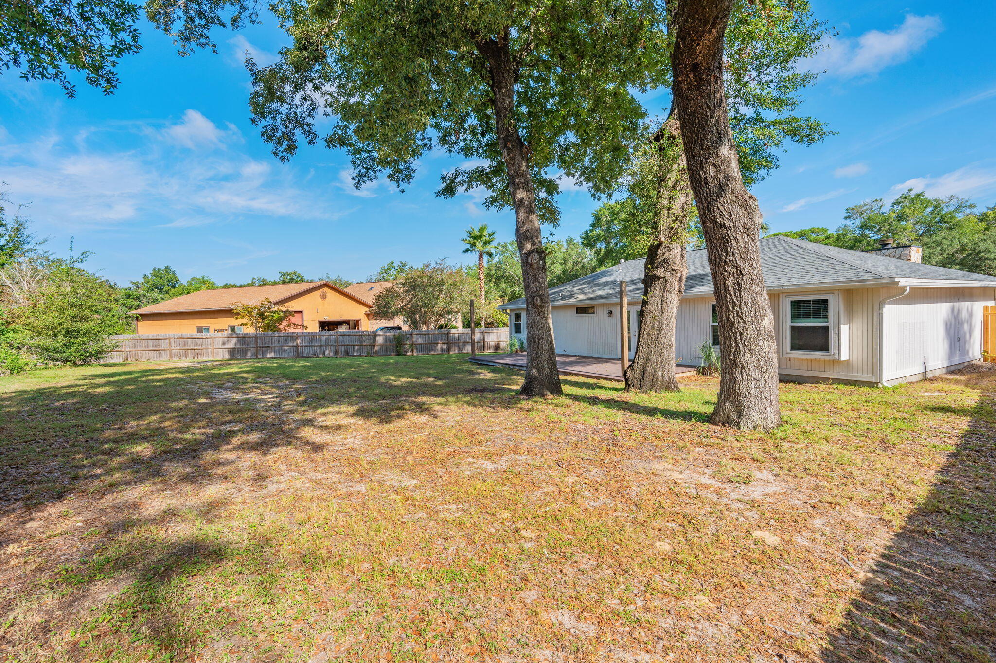 MEADOW WOODS - Residential