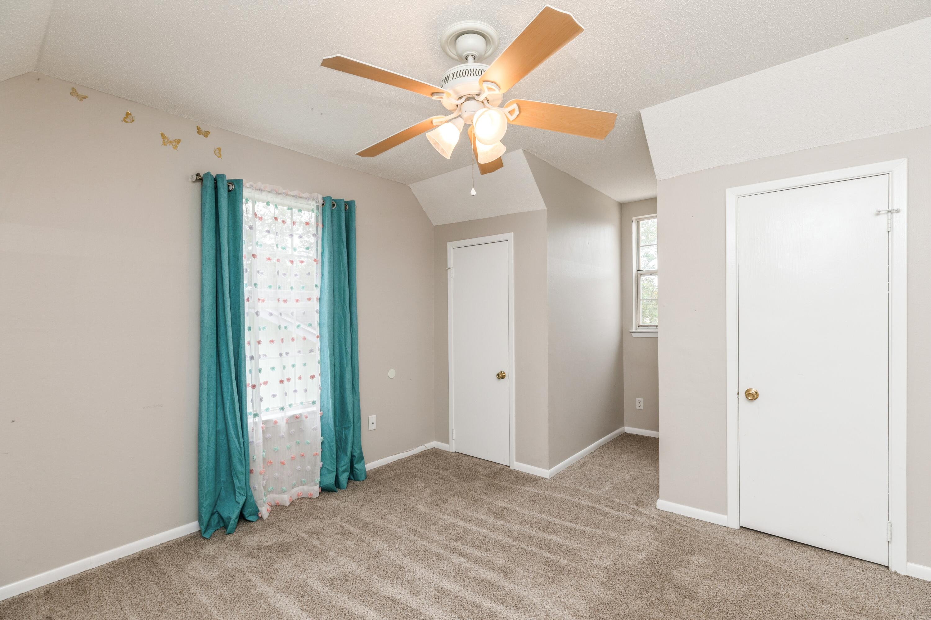 YORKTOWN AT WILLOW BEND - Residential