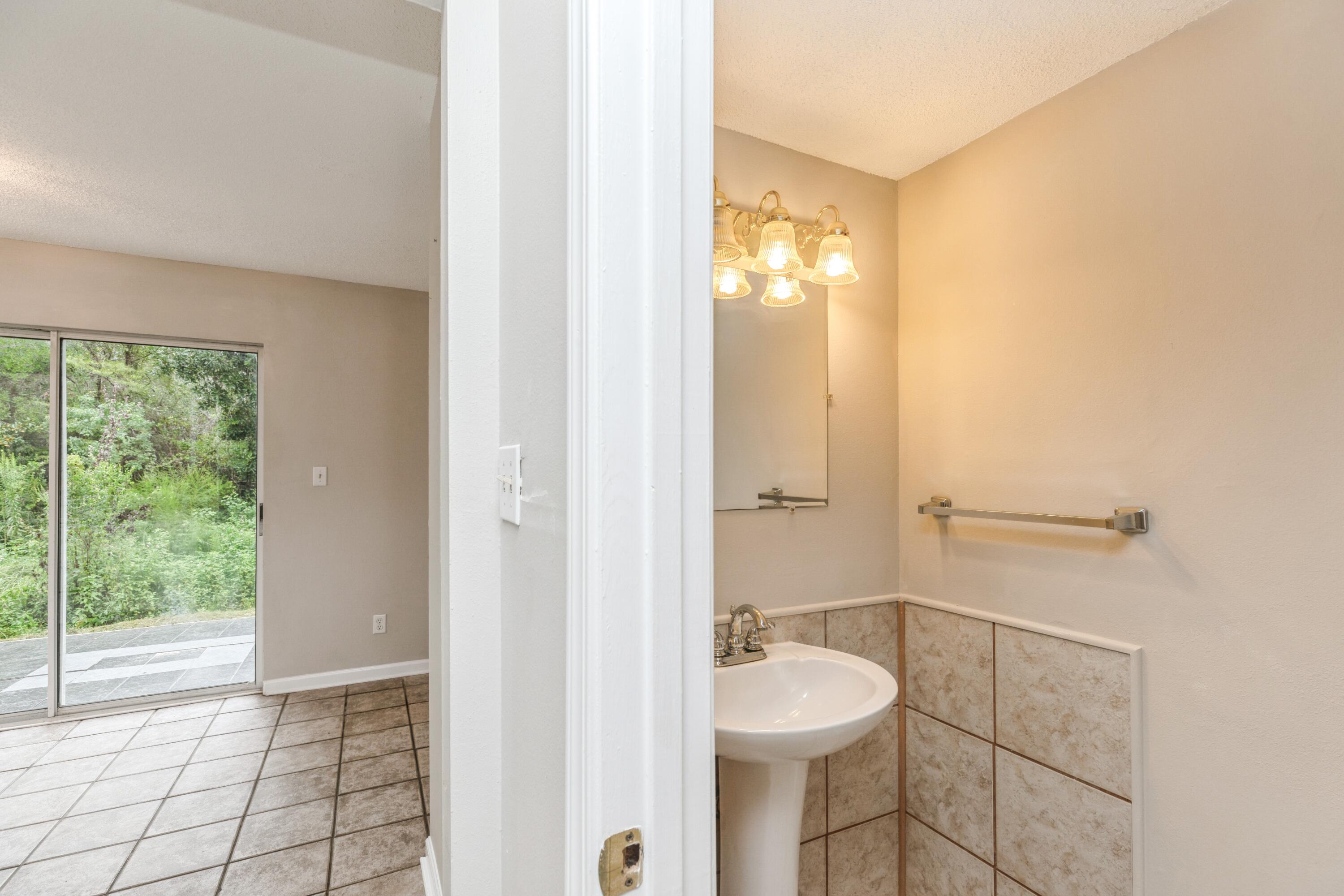 YORKTOWN AT WILLOW BEND - Residential