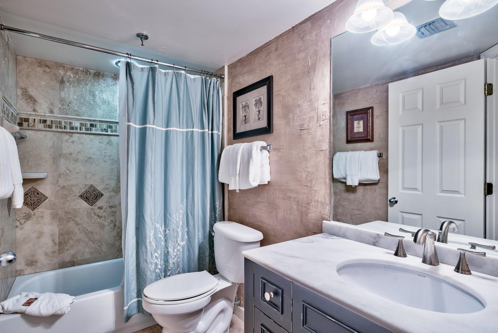 INLET REEF CLUB CONDO - Residential