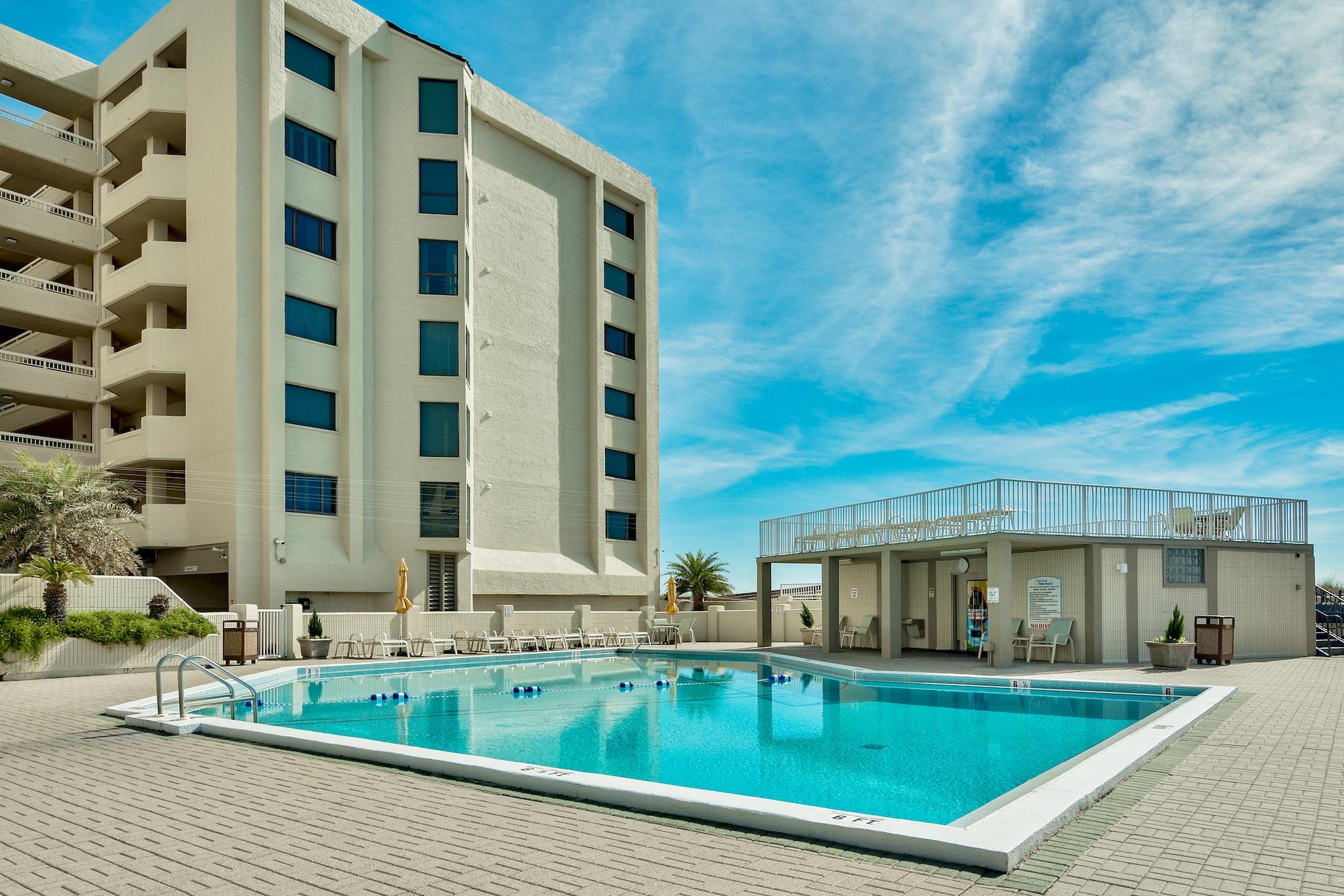 INLET REEF CLUB CONDO - Residential