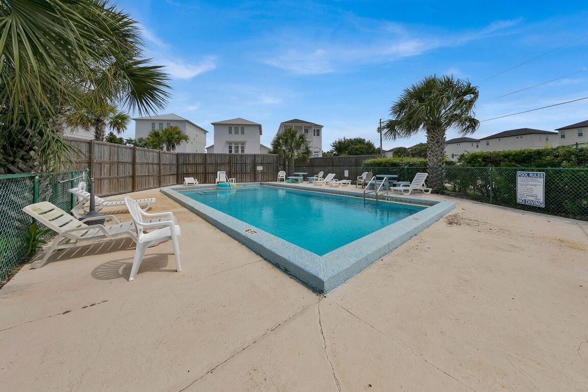 SURFSONG CONDO OF DESTIN - Residential