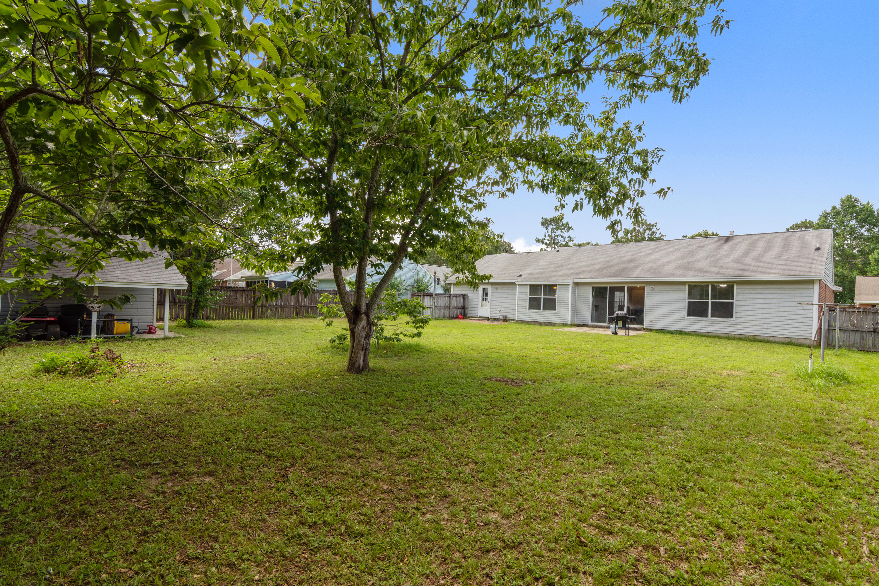 BEAVER CREEK S/D PH II LOT 13 - Residential