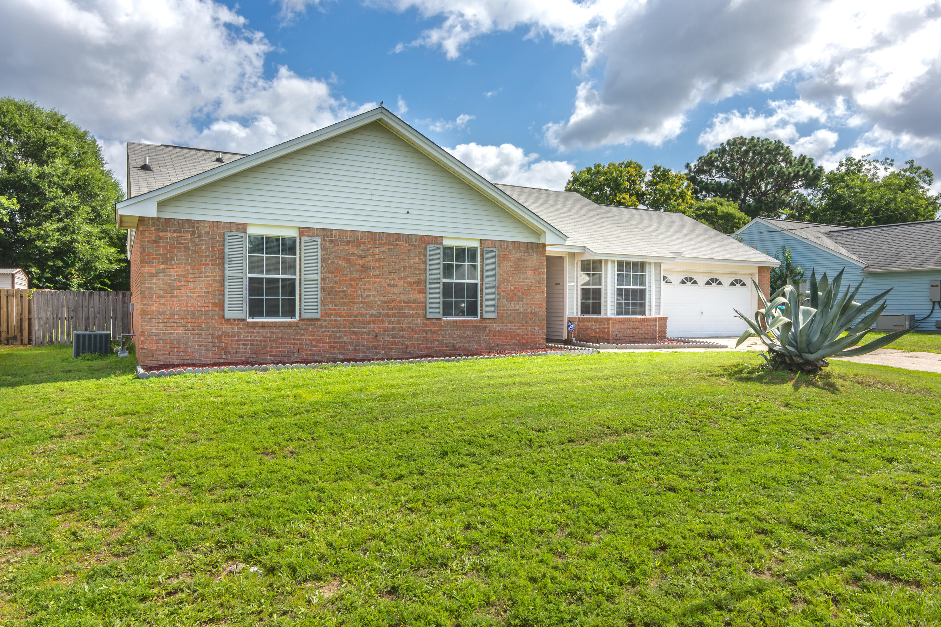 BEAVER CREEK S/D PH II LOT 13 - Residential