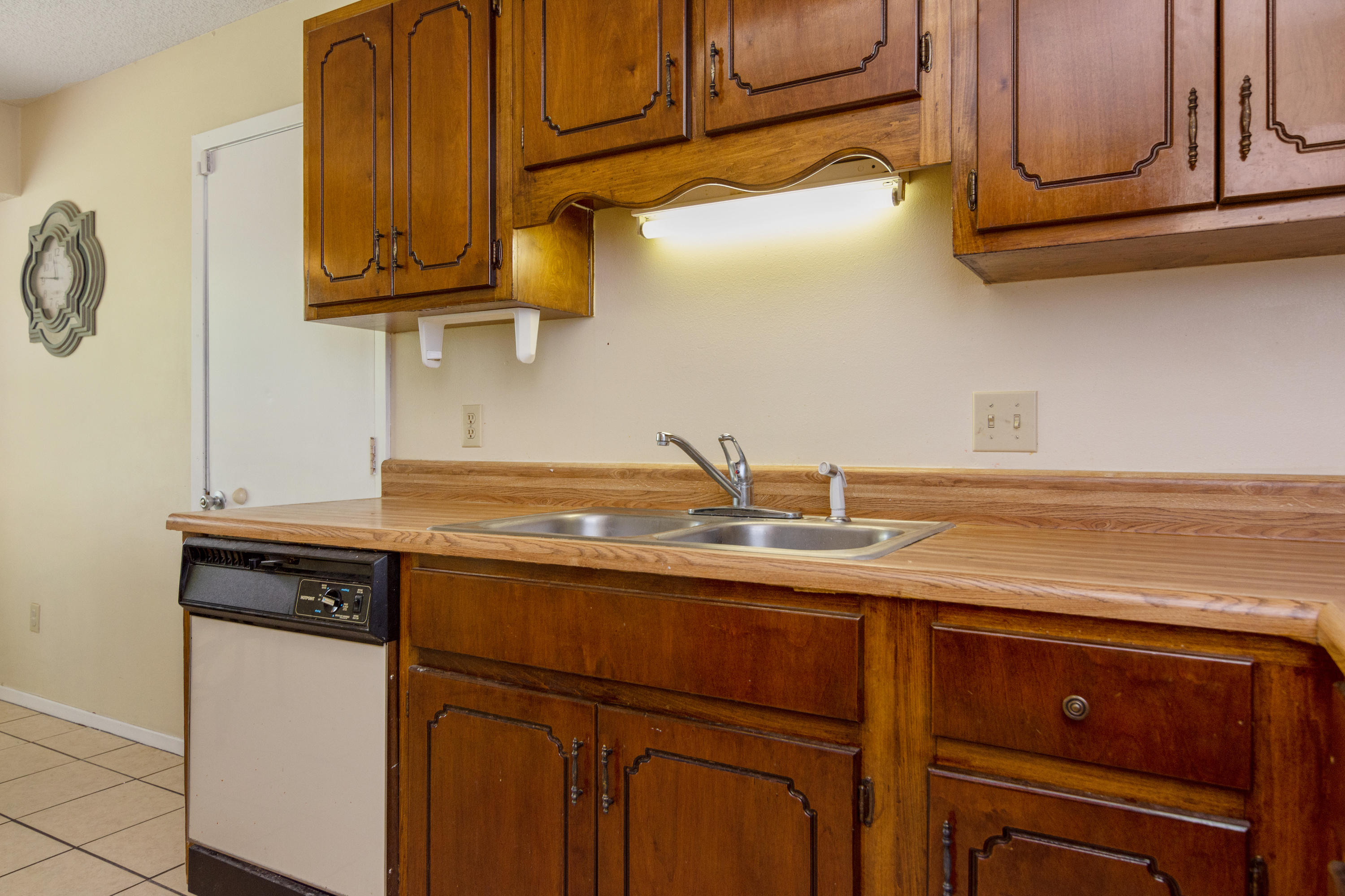 BEAVER CREEK S/D PH II LOT 13 - Residential