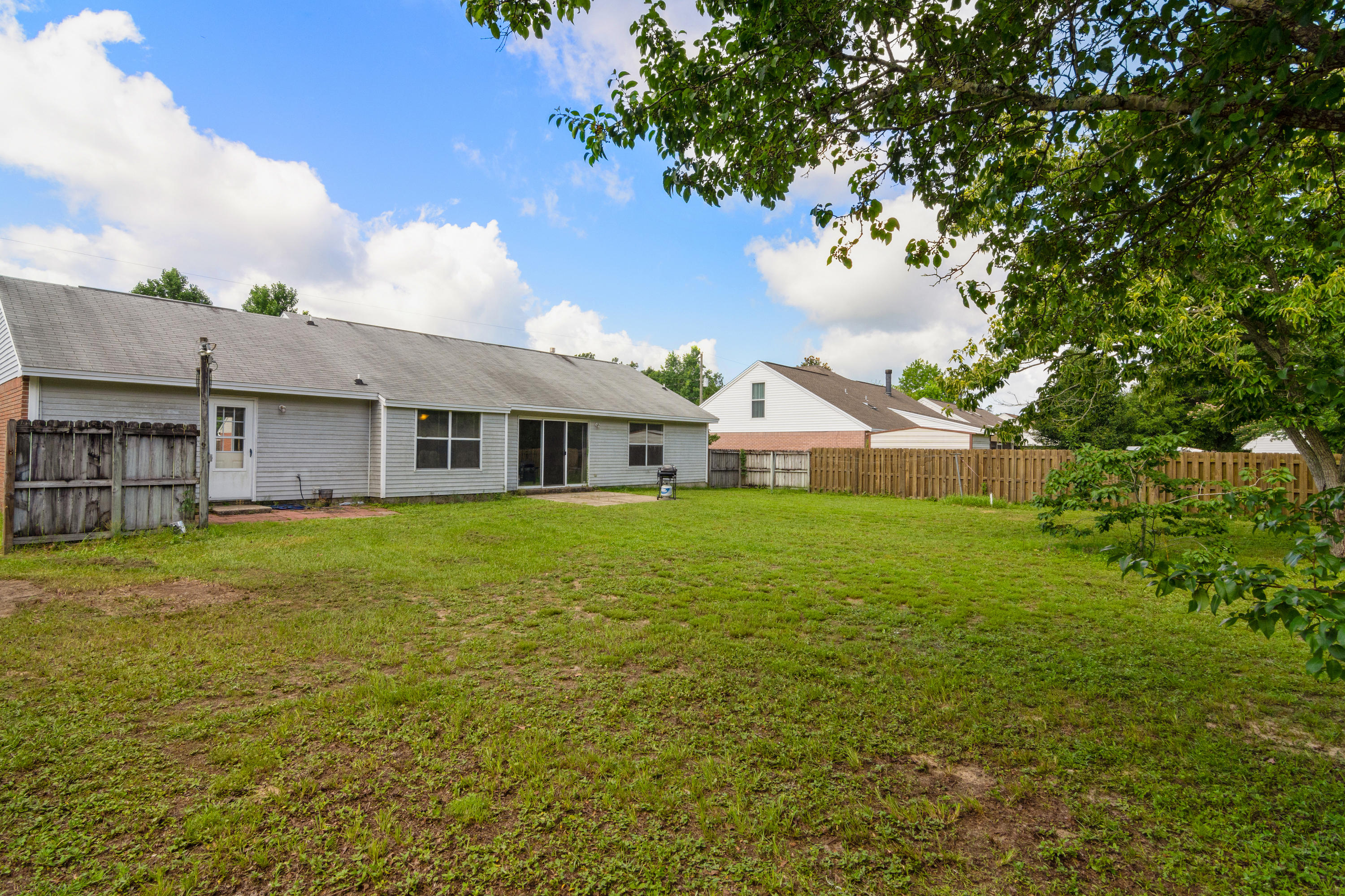 BEAVER CREEK S/D PH II LOT 13 - Residential