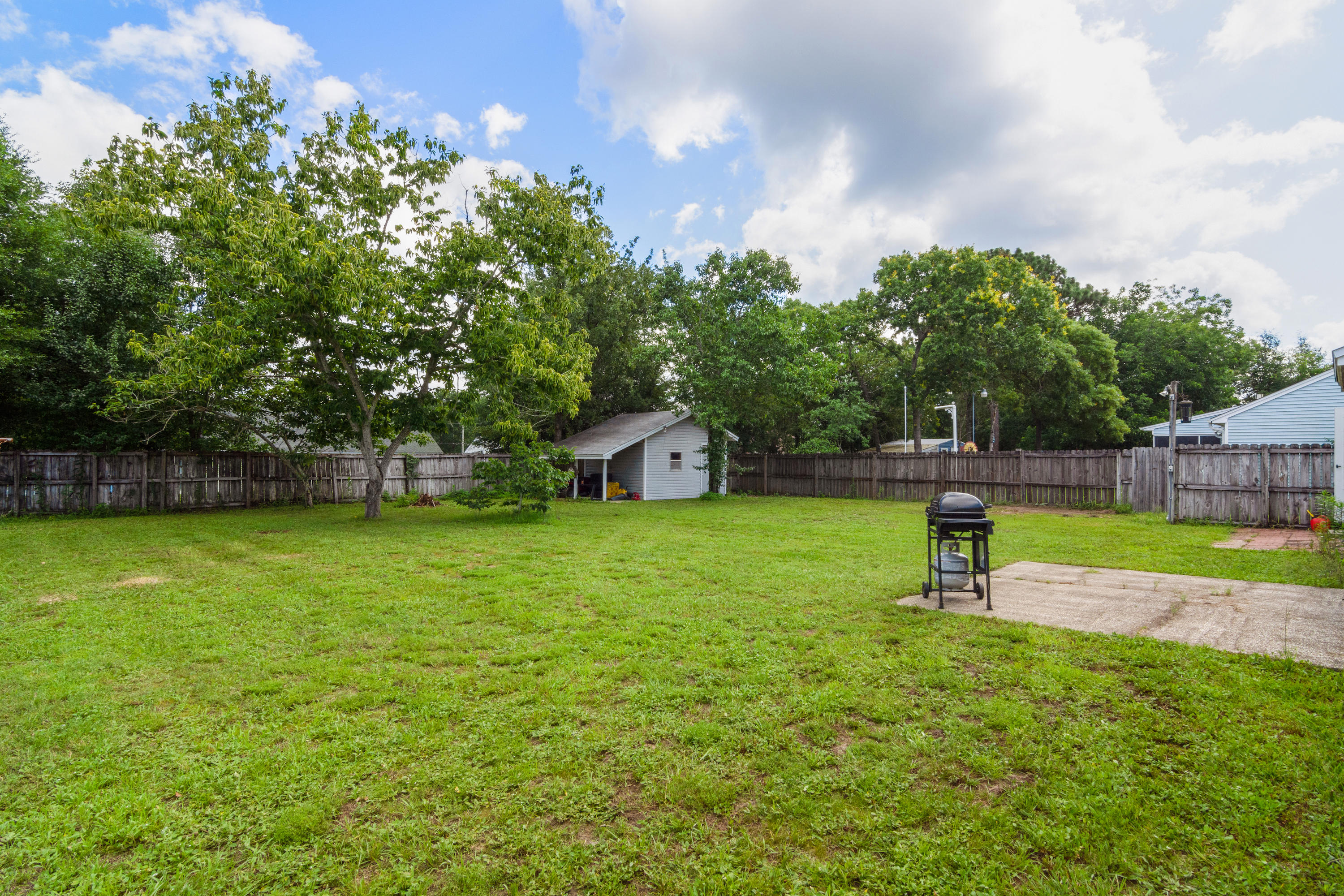 BEAVER CREEK S/D PH II LOT 13 - Residential