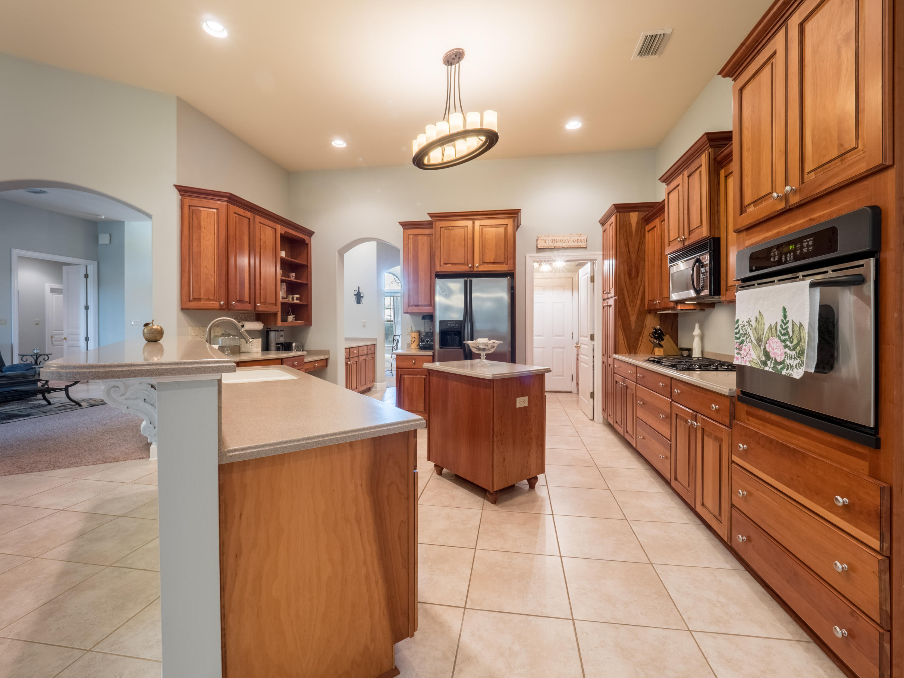 CHARDONNAY ESTATES - Residential