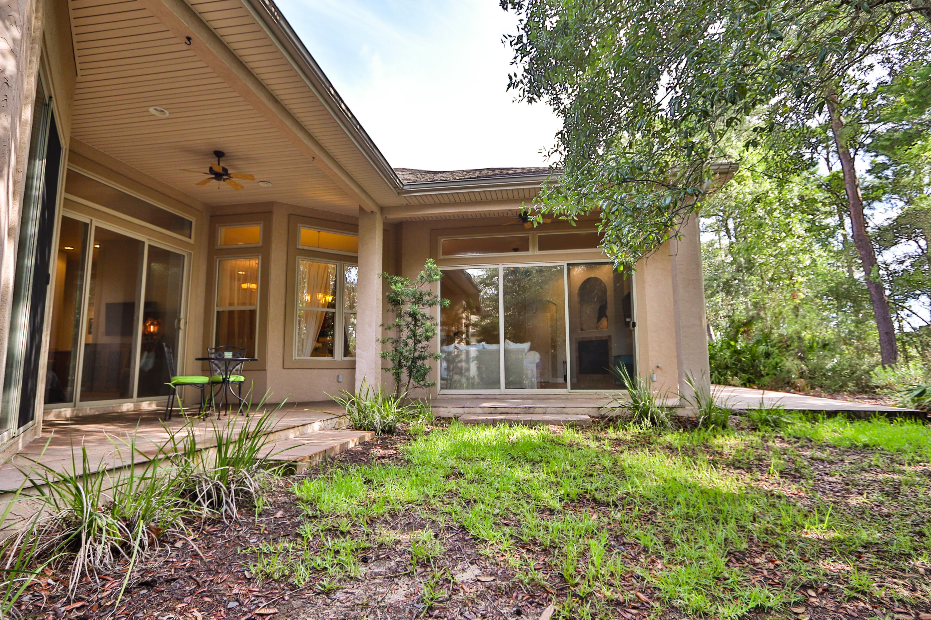 CHARDONNAY ESTATES - Residential