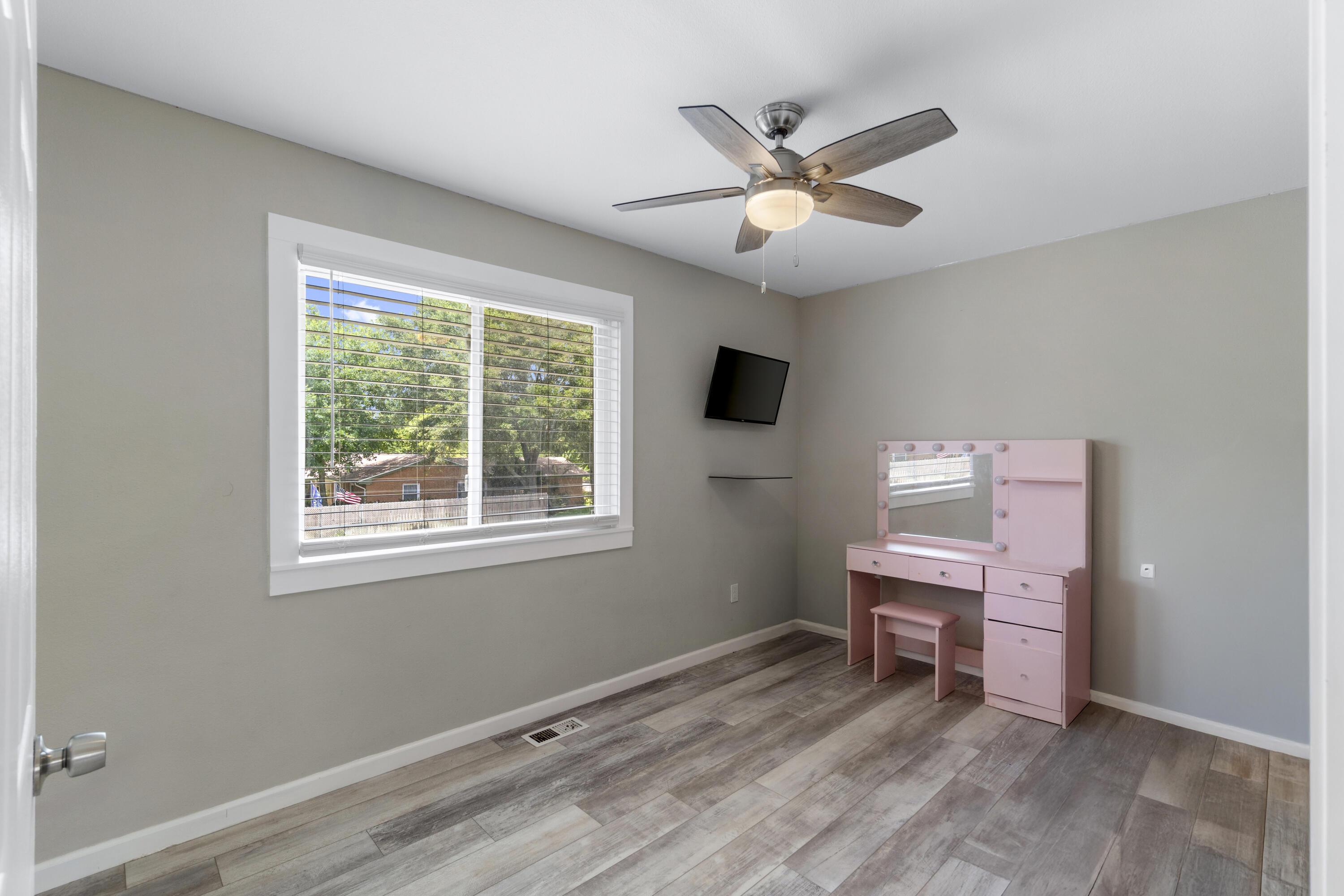 INDIAN HILLS - Residential