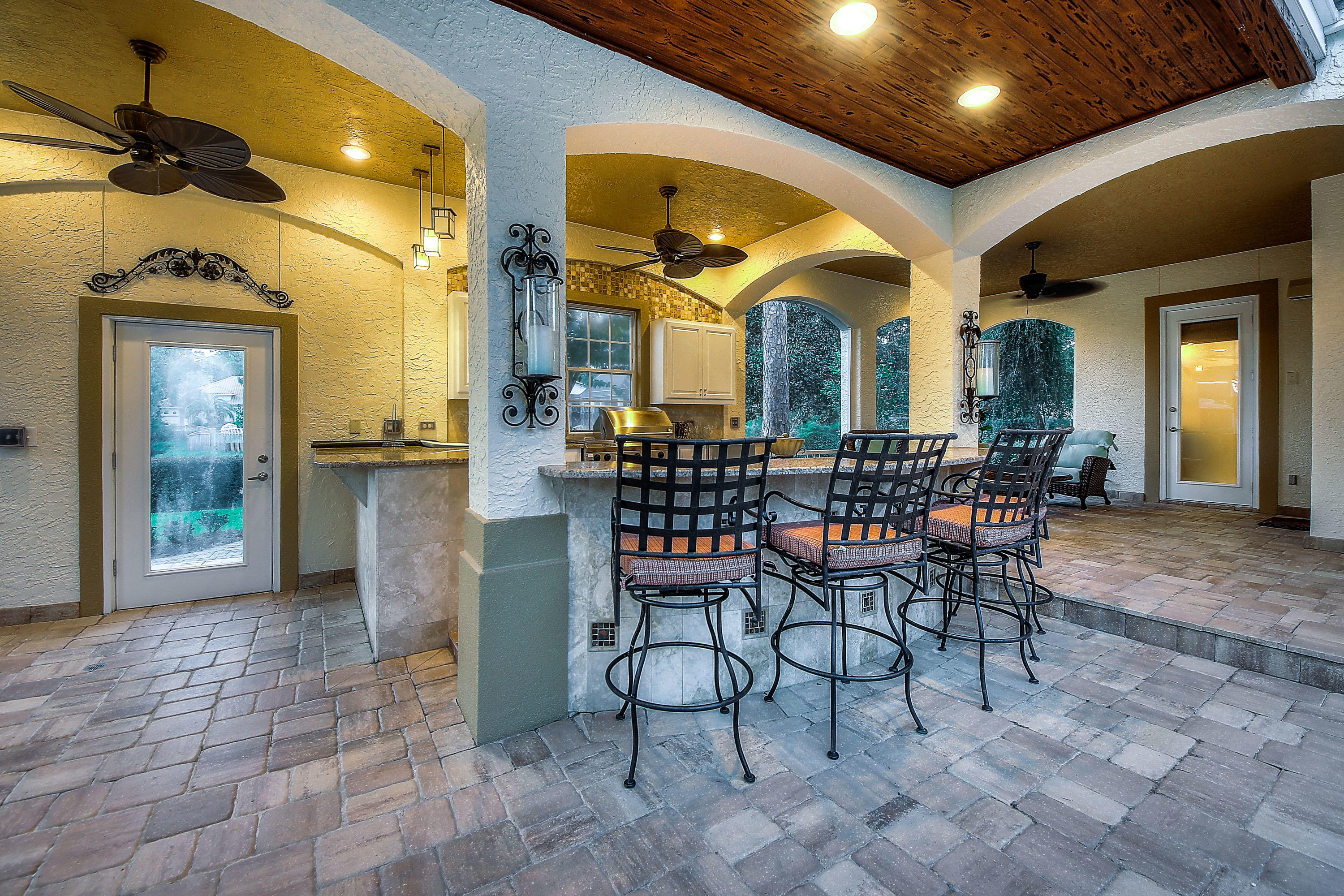 BURNT PINE - Residential