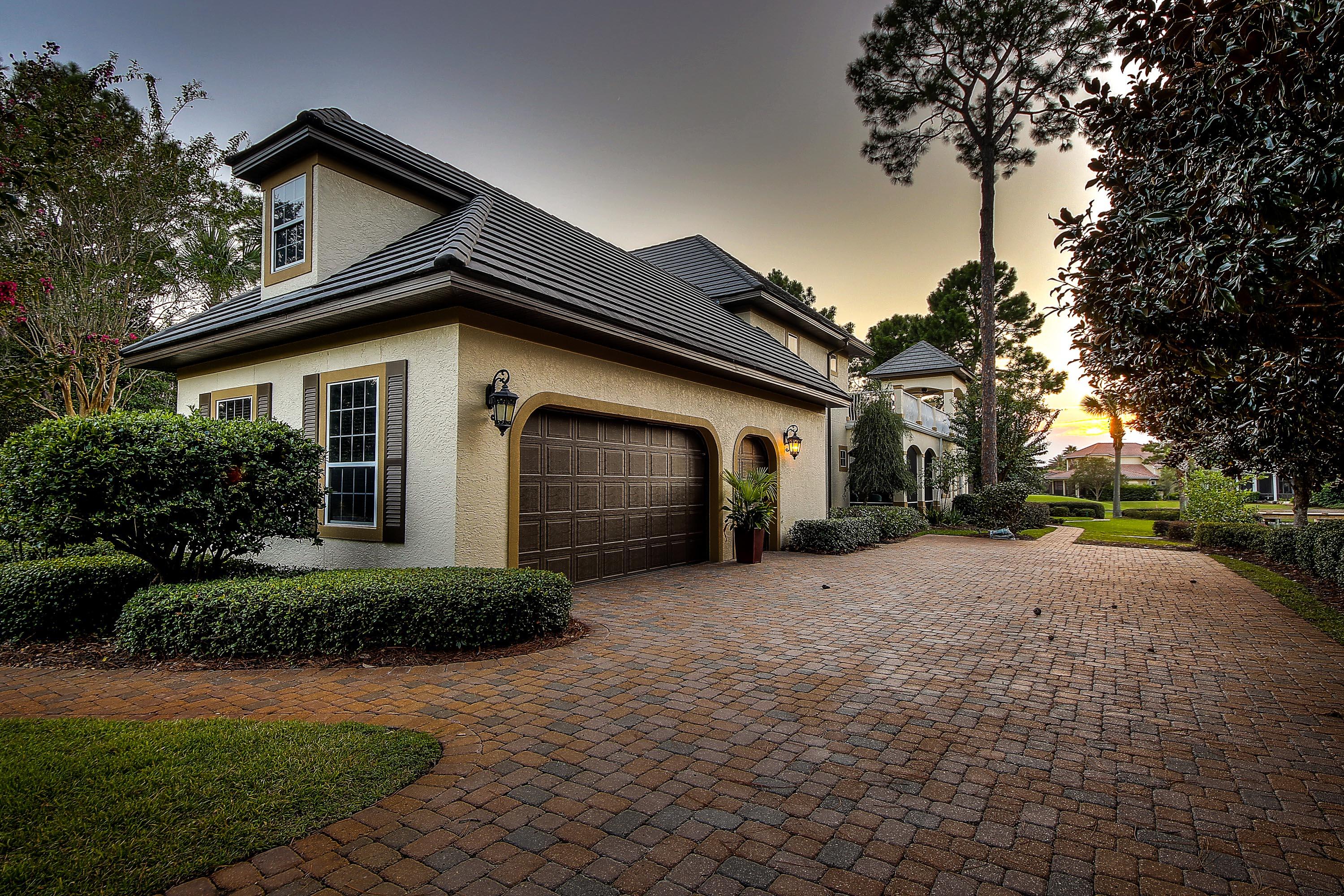 BURNT PINE - Residential