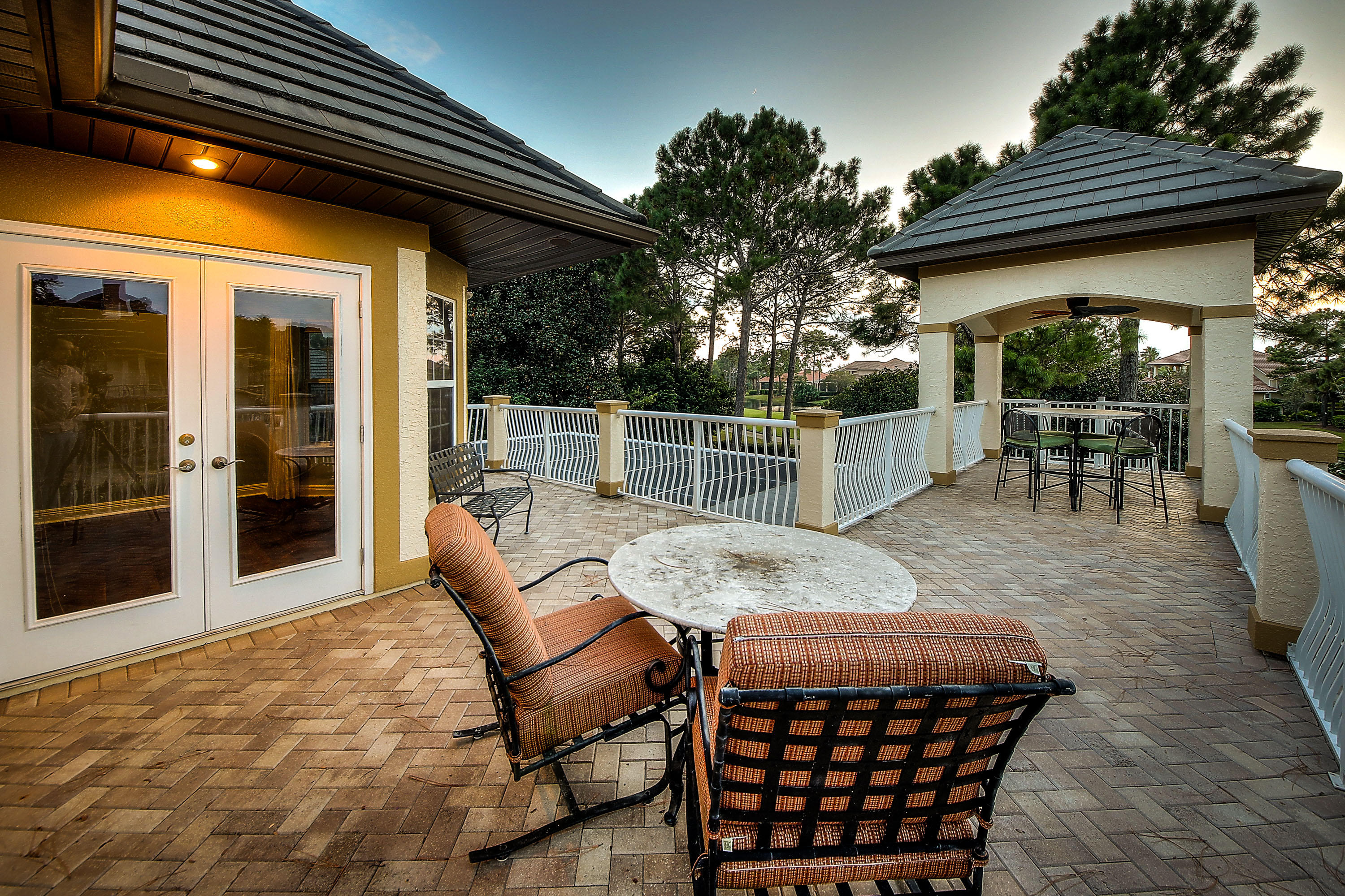 BURNT PINE - Residential