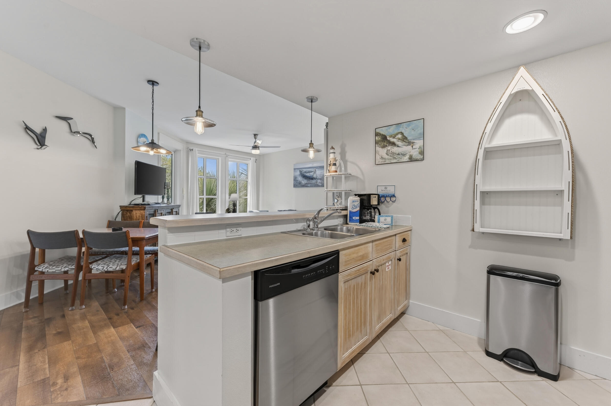 PILOT HOUSE - Residential