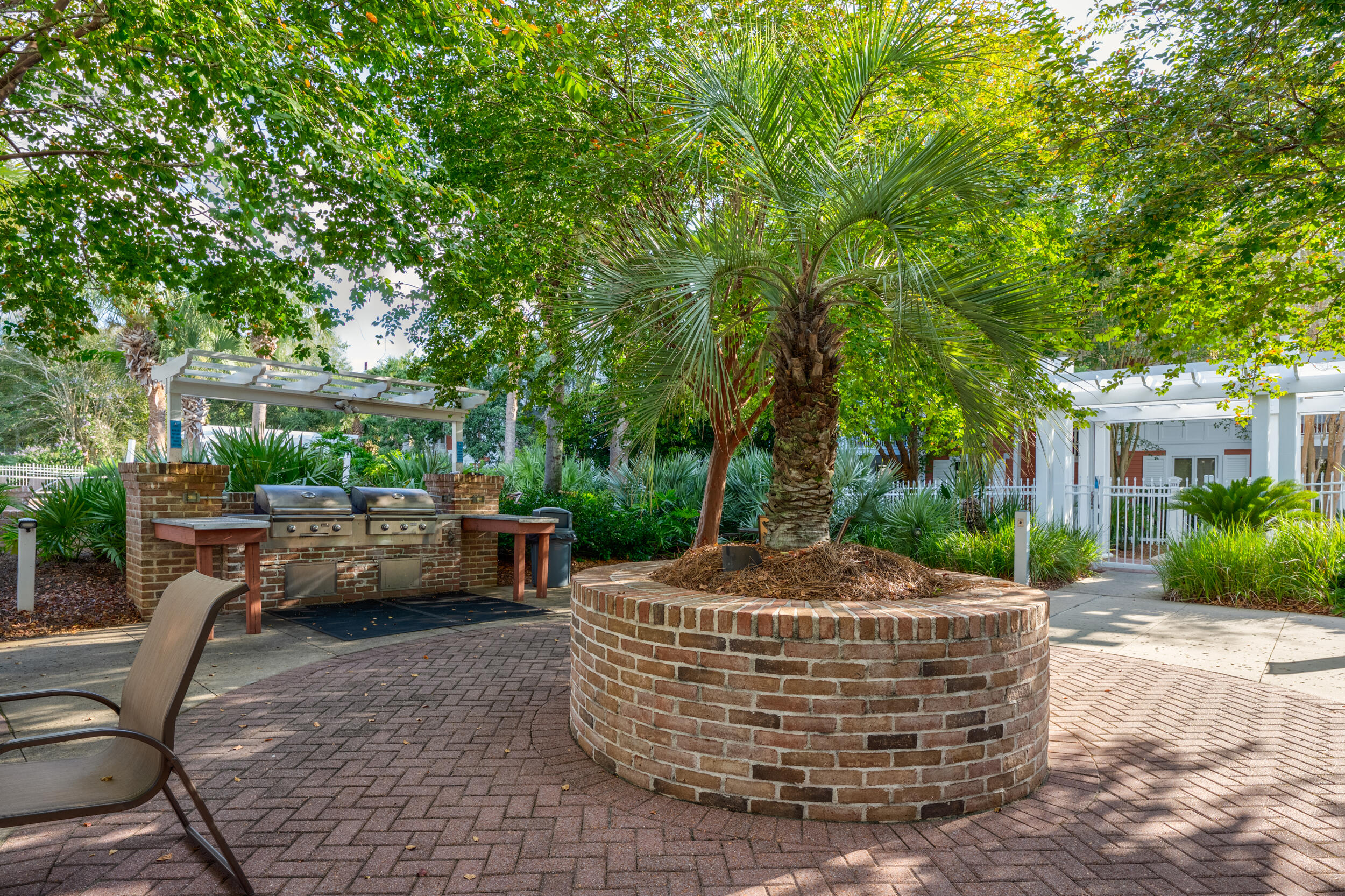 PILOT HOUSE - Residential