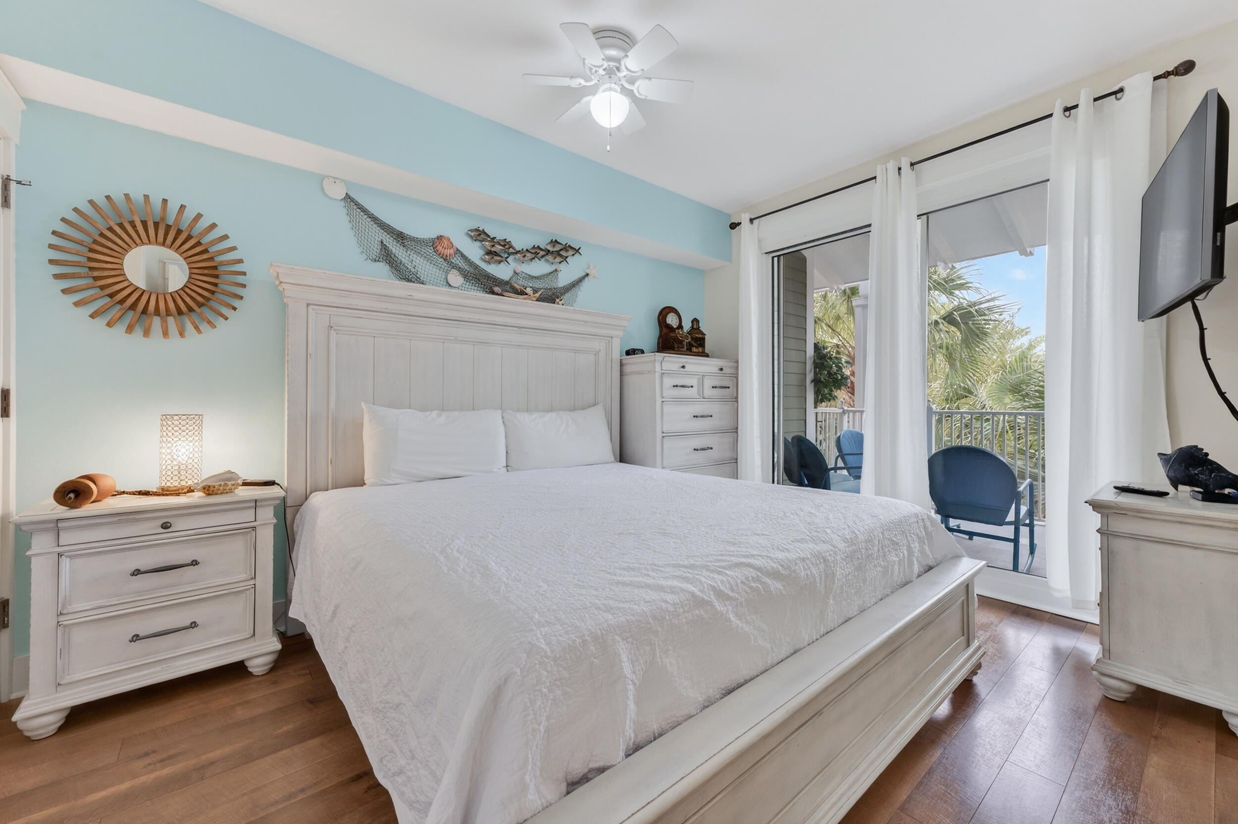 PILOT HOUSE - Residential