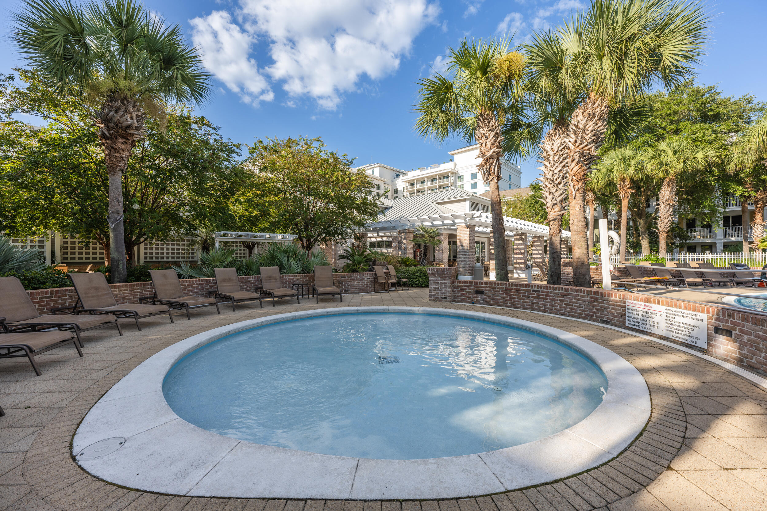 PILOT HOUSE - Residential