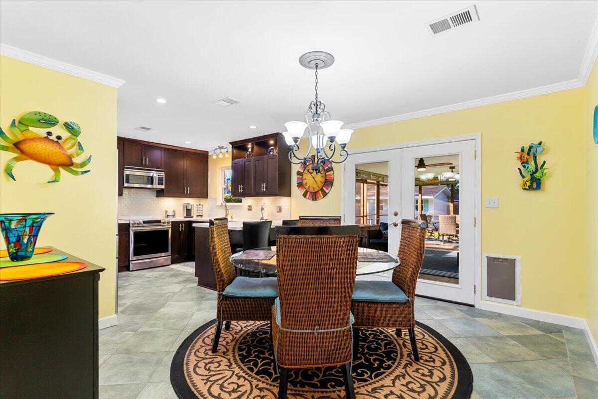 COLONIAL HEIGHTS - Residential