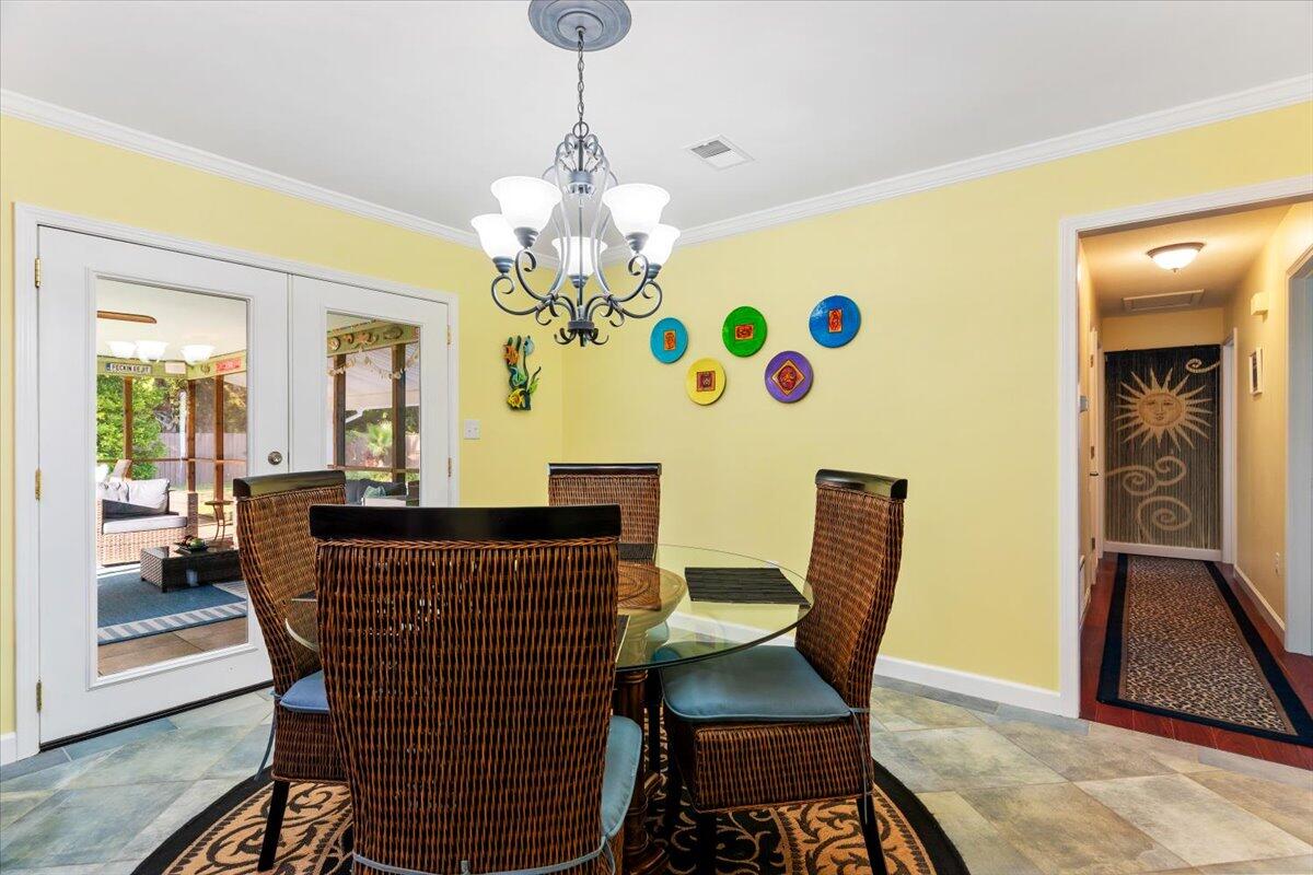 COLONIAL HEIGHTS - Residential