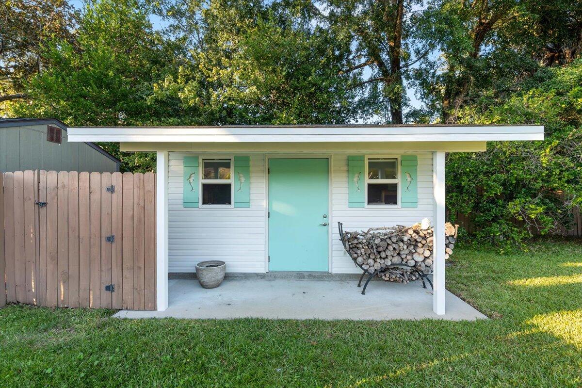 COLONIAL HEIGHTS - Residential