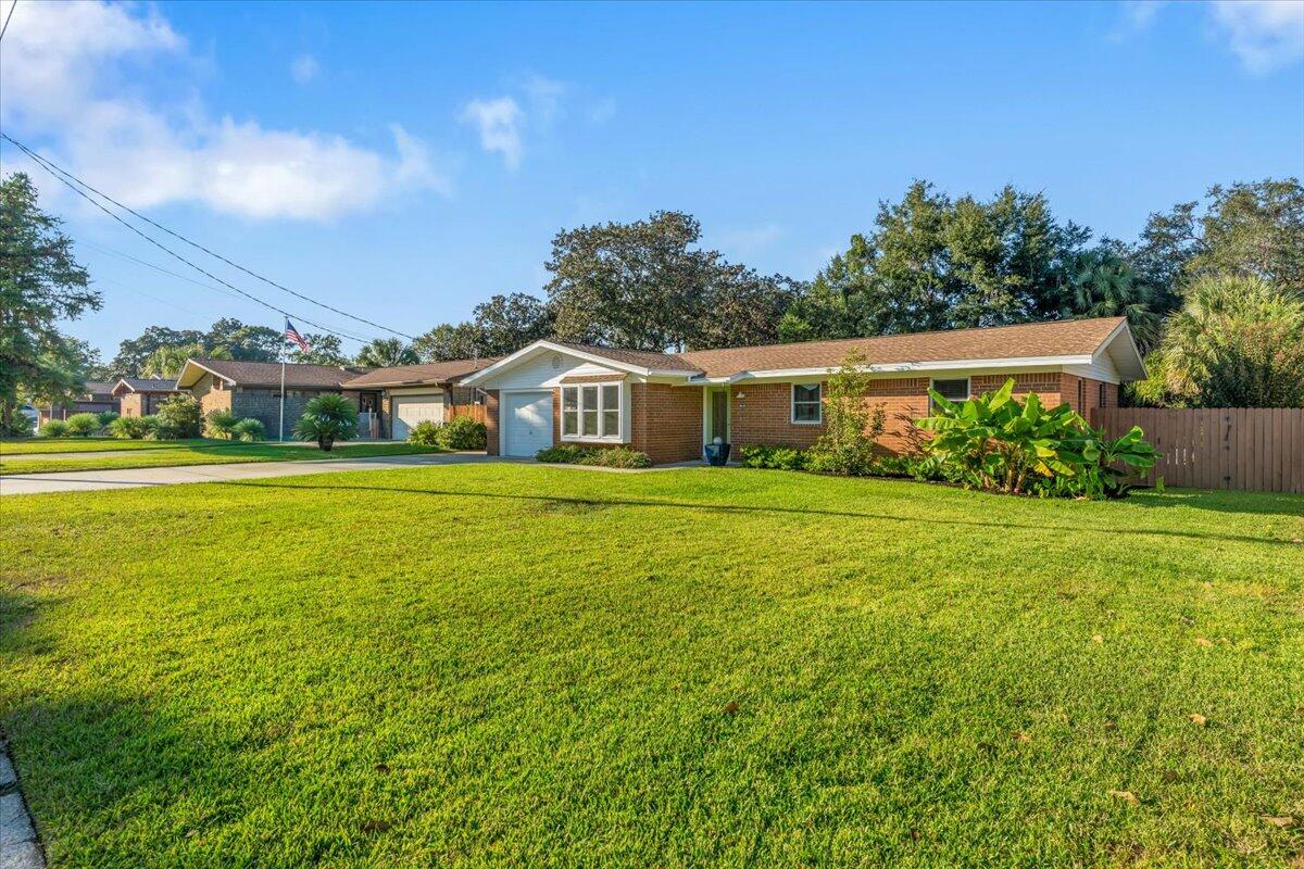 COLONIAL HEIGHTS - Residential