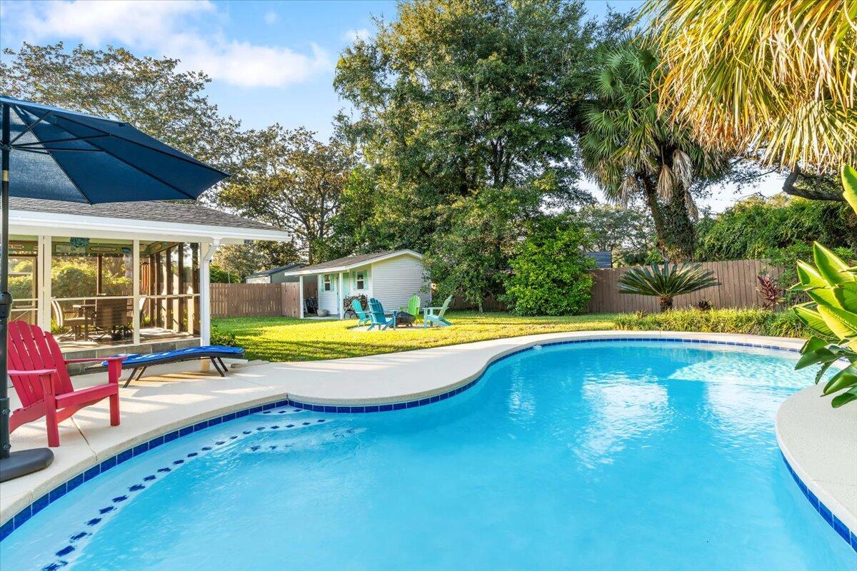COLONIAL HEIGHTS - Residential
