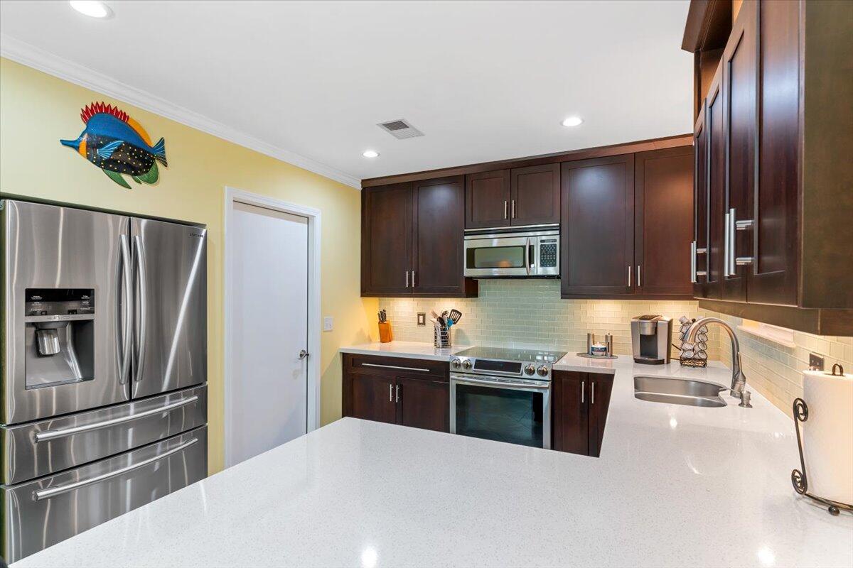 COLONIAL HEIGHTS - Residential