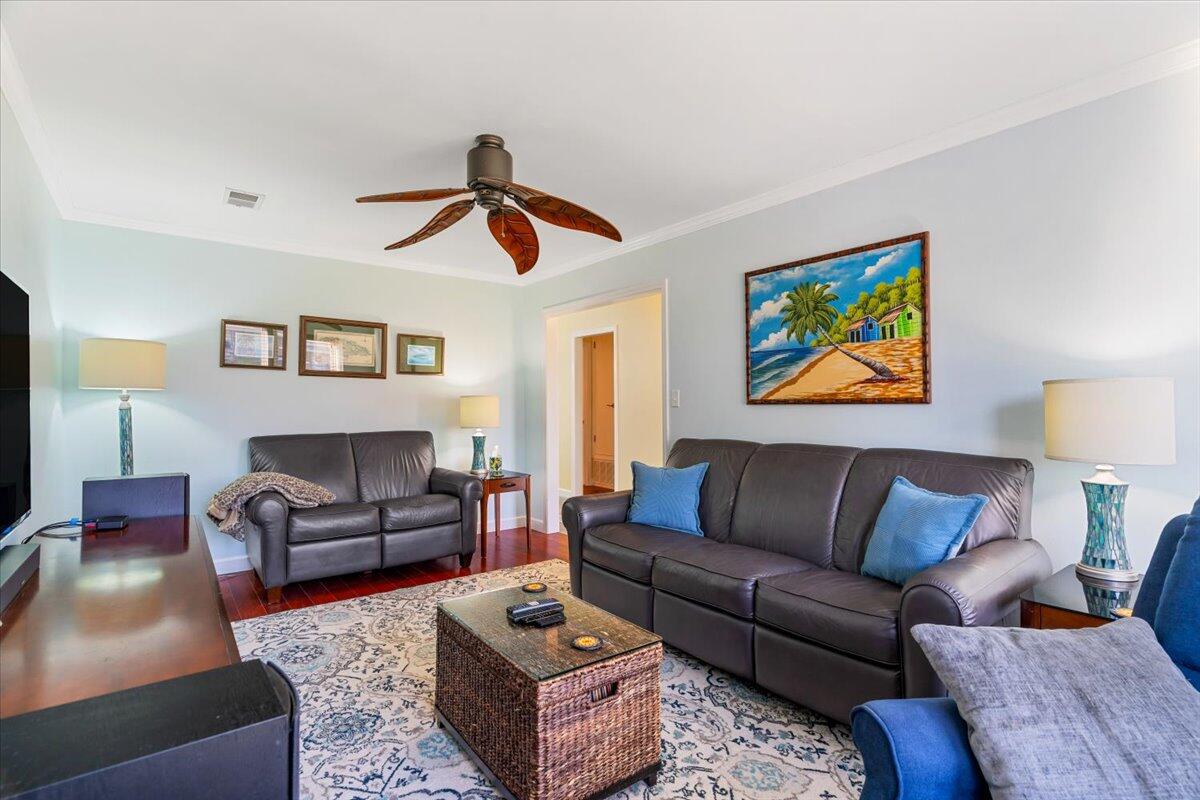 COLONIAL HEIGHTS - Residential