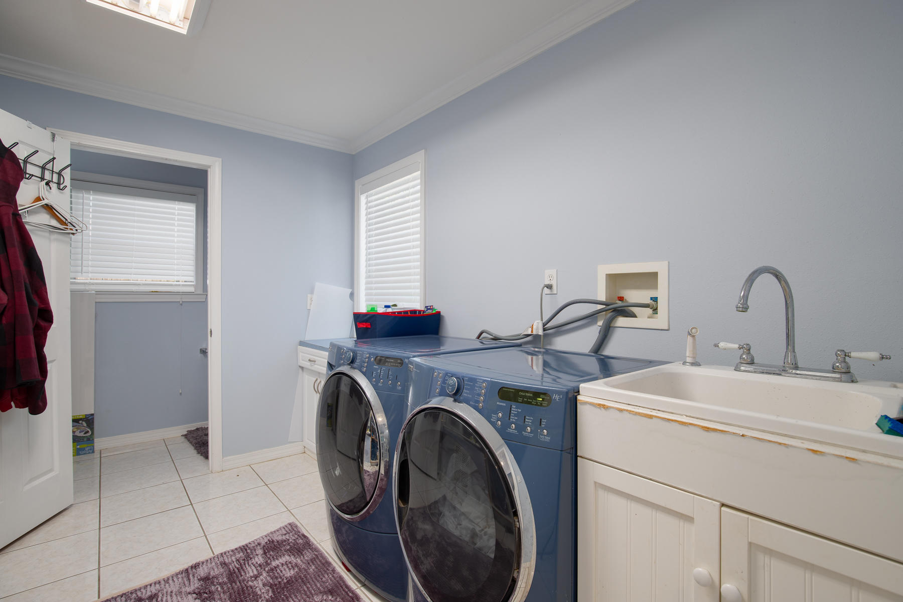 OAKRIDGE MANOR LOT 22 - Residential