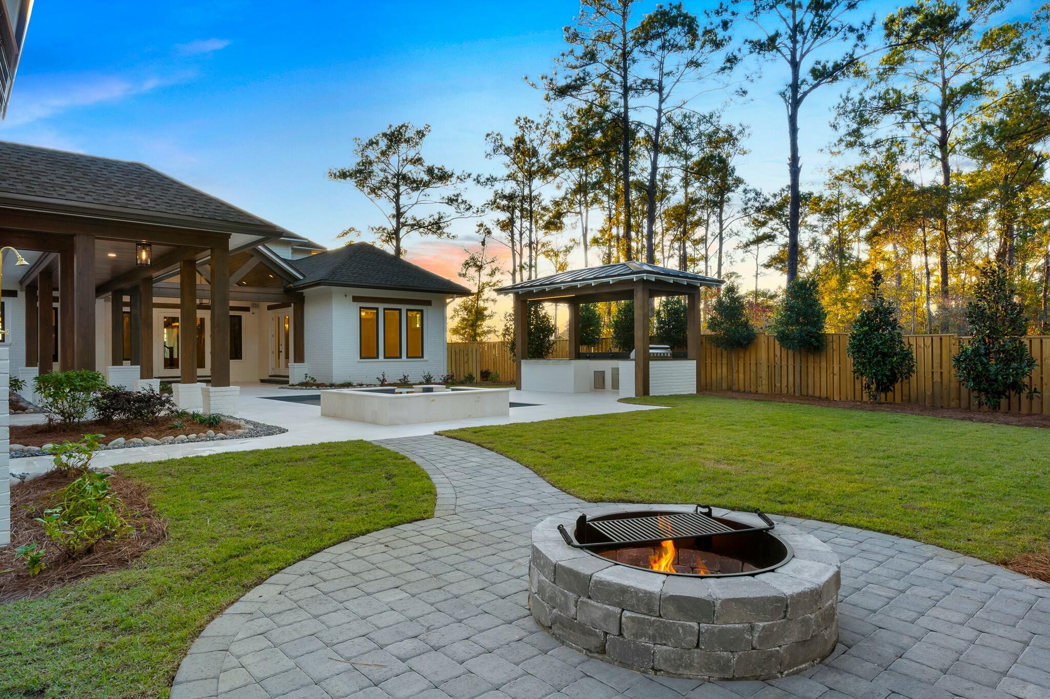 STEAMBOAT LANDING - Residential