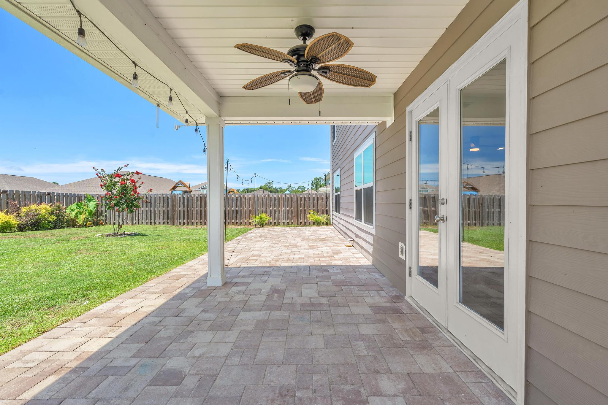 HAMMOCK BAY - Residential Lease