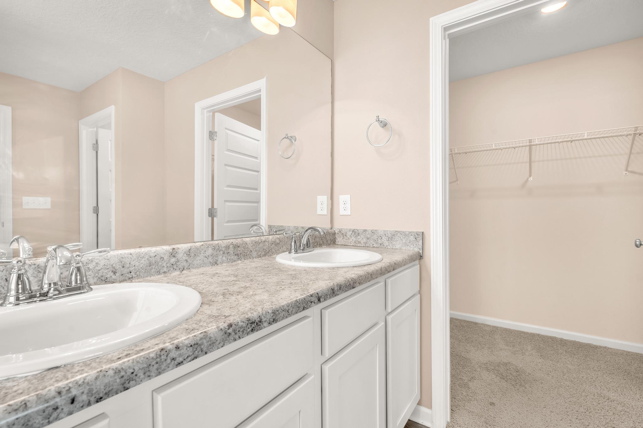 HAMMOCK BAY - Residential Lease