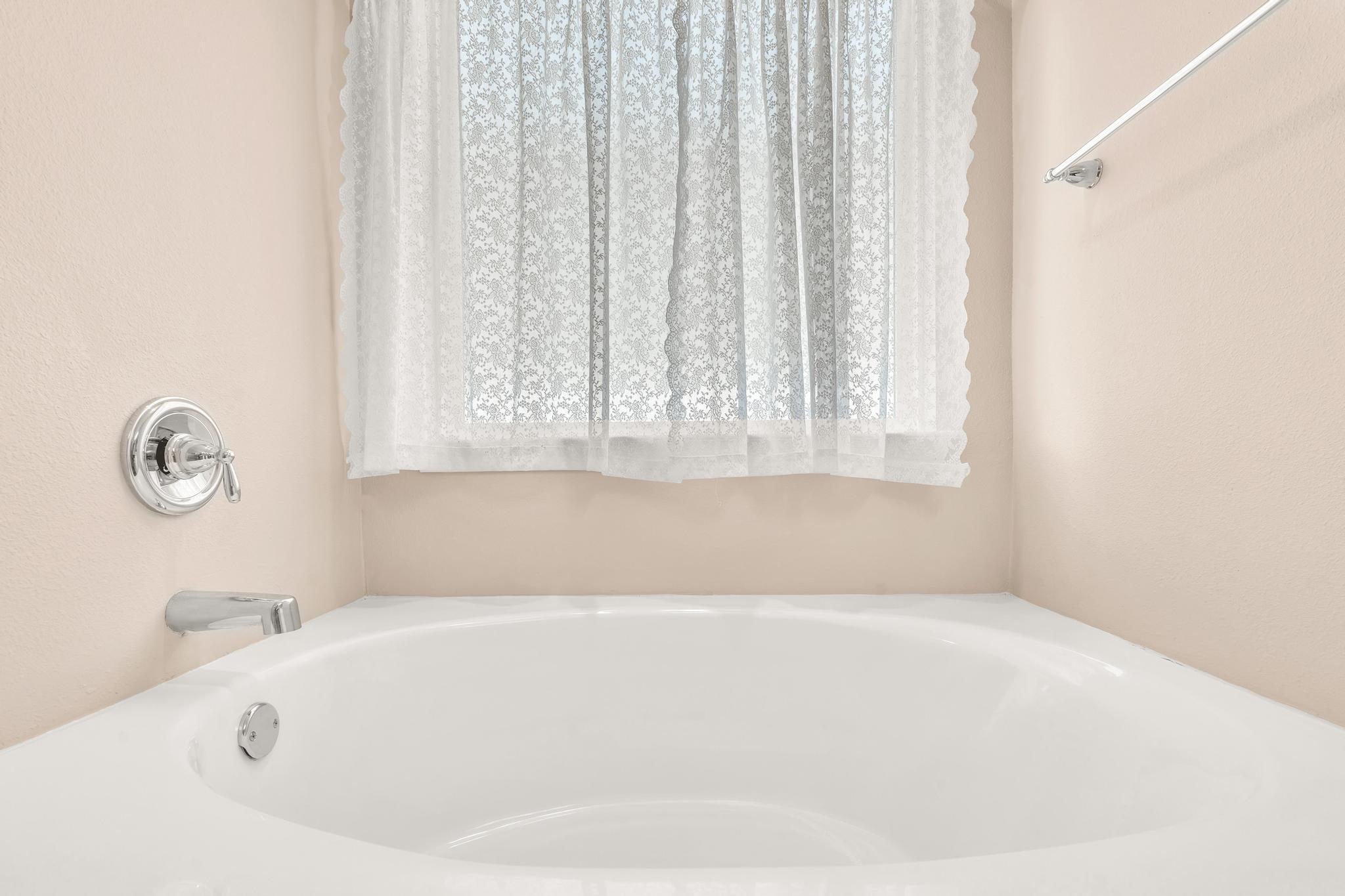 HAMMOCK BAY - Residential Lease