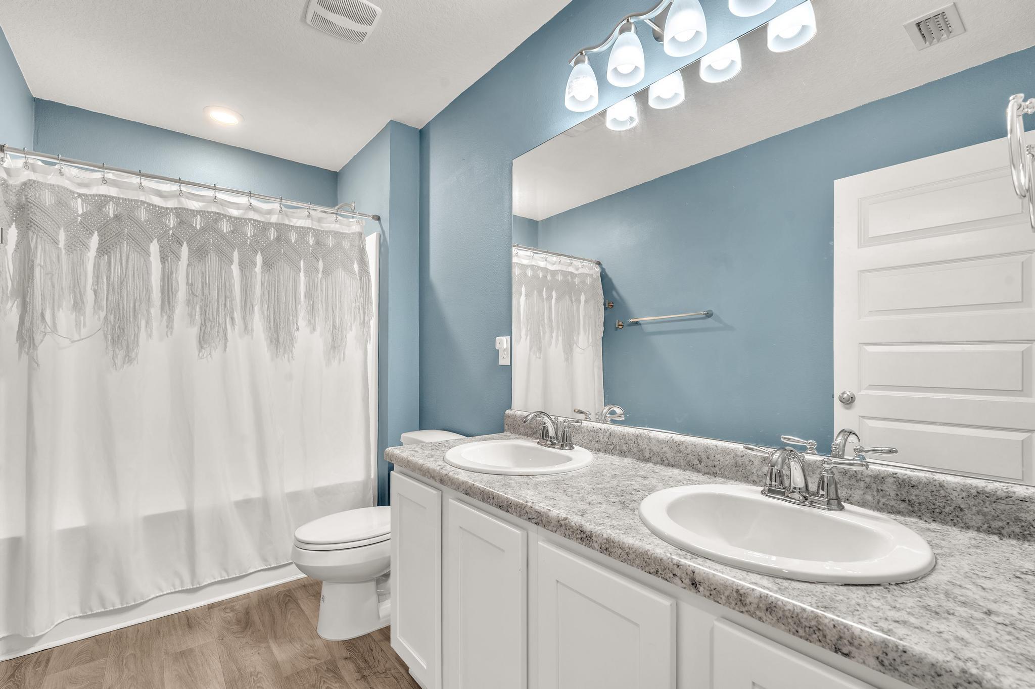 HAMMOCK BAY - Residential Lease