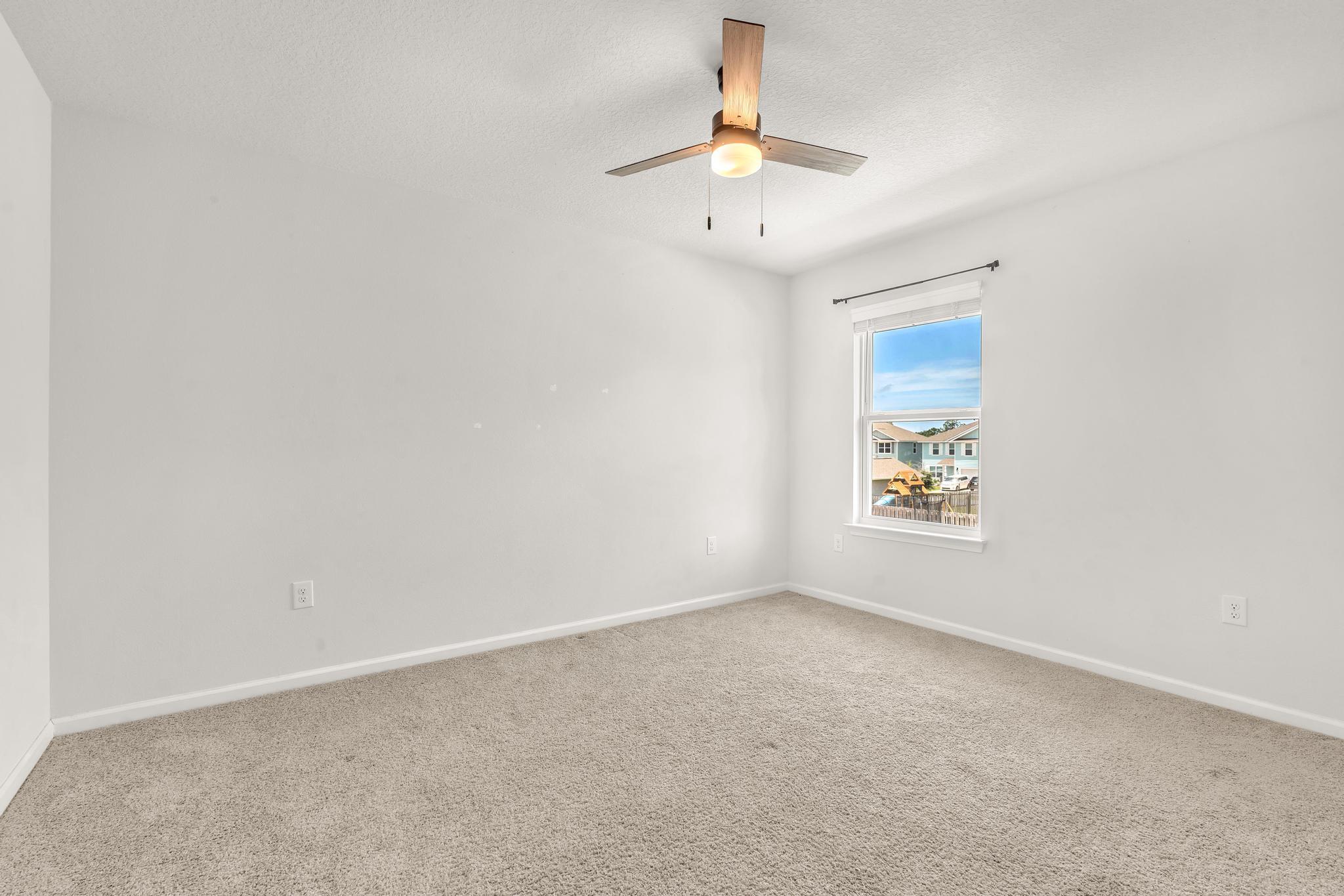 HAMMOCK BAY - Residential Lease