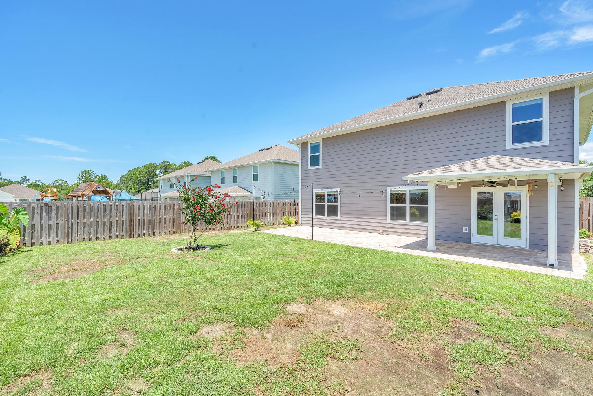 HAMMOCK BAY - Residential Lease