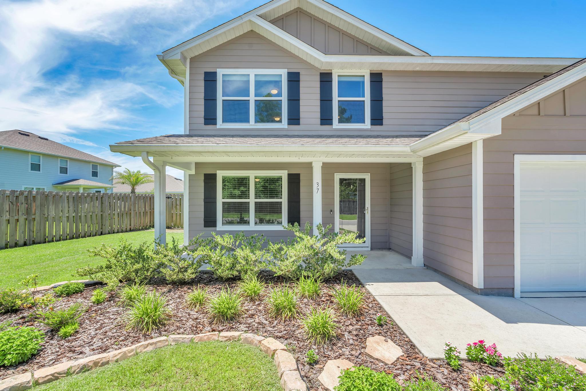 HAMMOCK BAY - Residential Lease