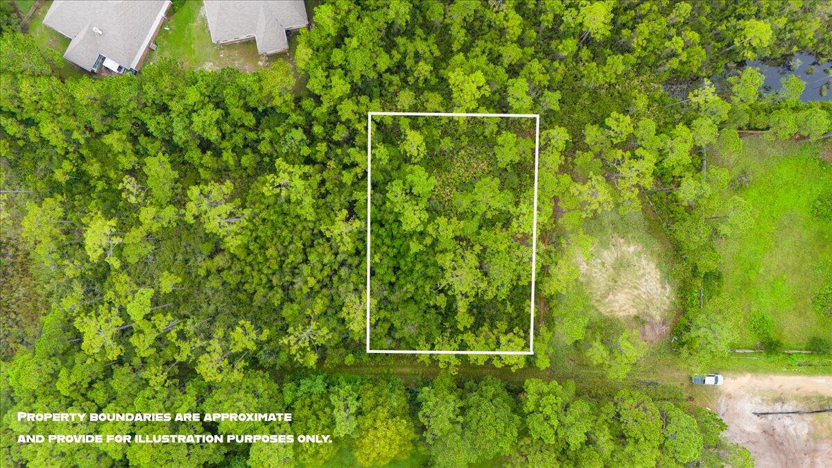 PRICED TO SELL! BRING AN OFFER!Located on quiet Calm Gulf Drive, this lot offers a great opportunity to build a vacation home or full-time residence. With no HOA fees, you have the flexibility to design the property to fit your needs. The area is known for its calm surroundings and close proximity to beaches, dining, and local attractions. This is a solid option for those looking to invest or settle in a desirable coastal location. GO TAKE A LOOK!