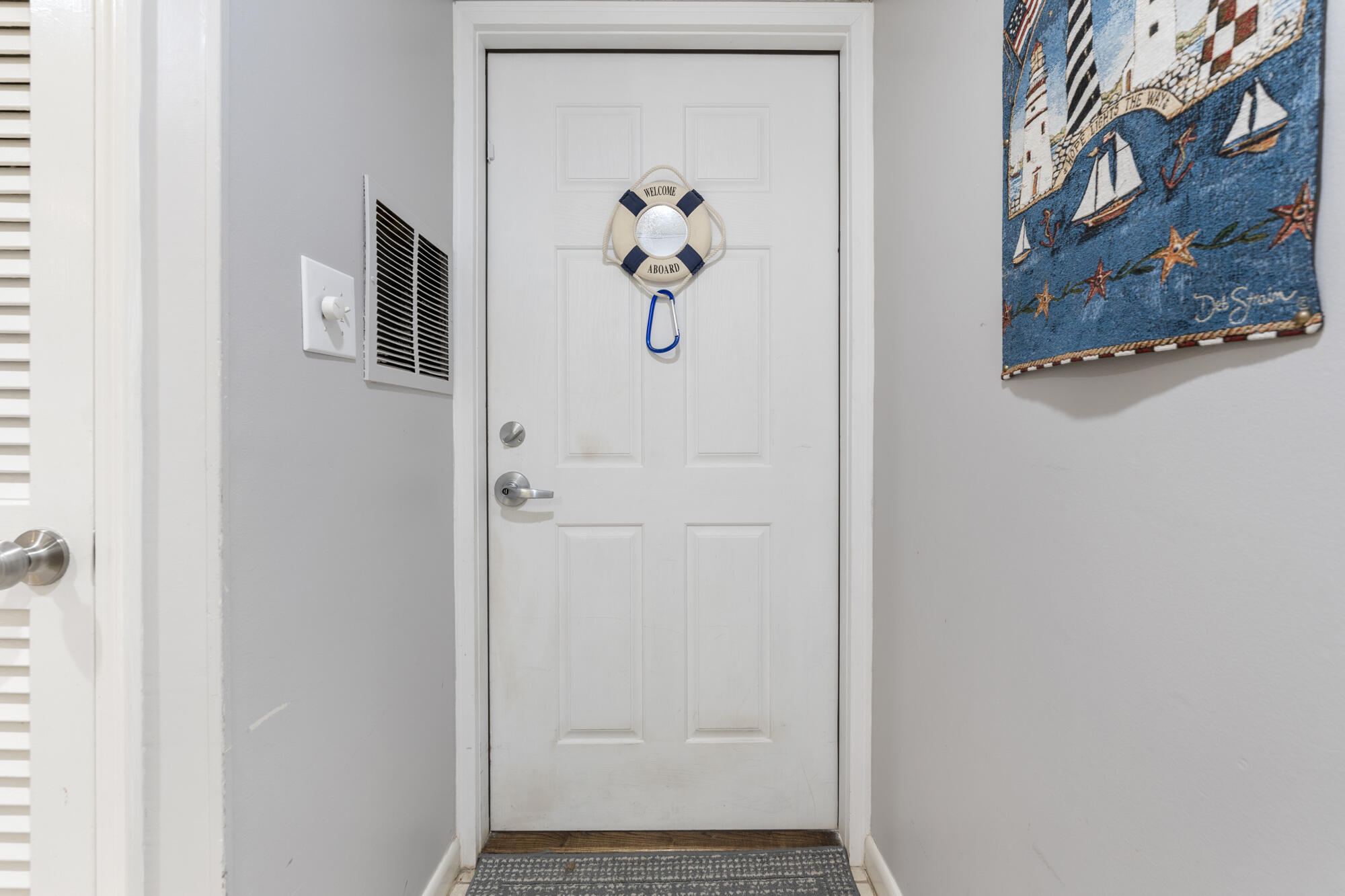 HOLIDAY SURF & RACQUET CLUB - Residential