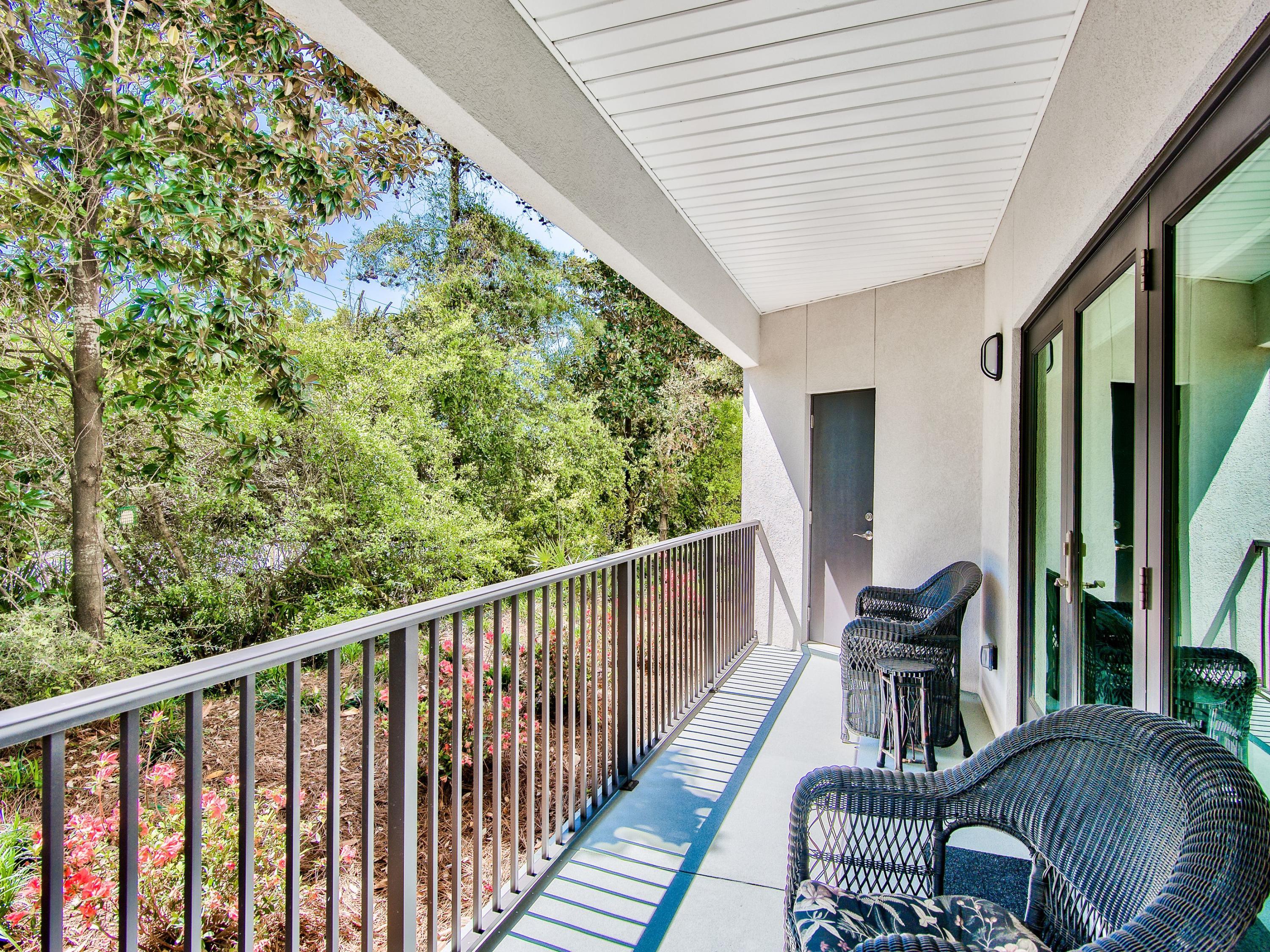 Hidden Lake condominiums - Residential