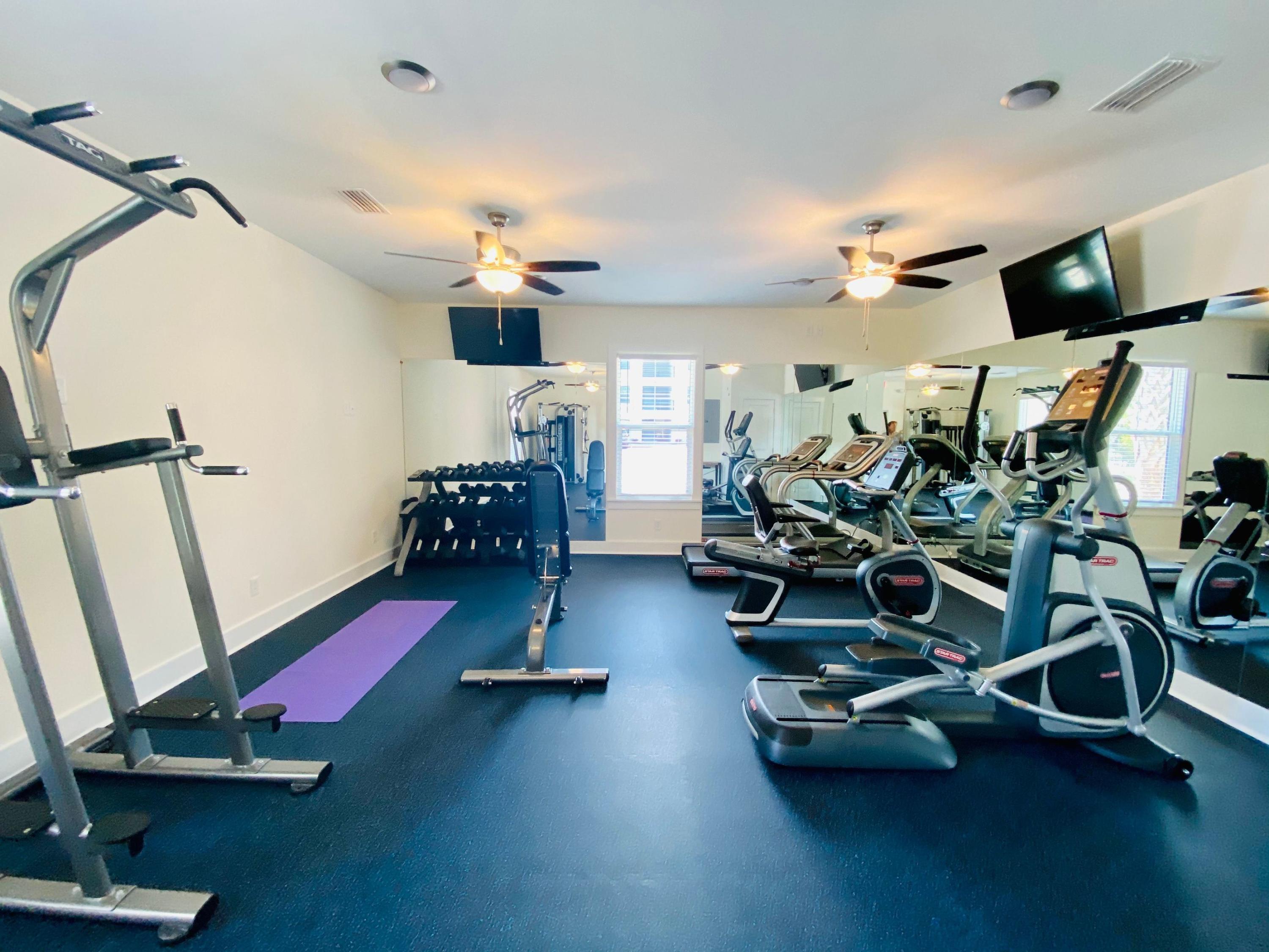 Hidden Lake condominiums - Residential