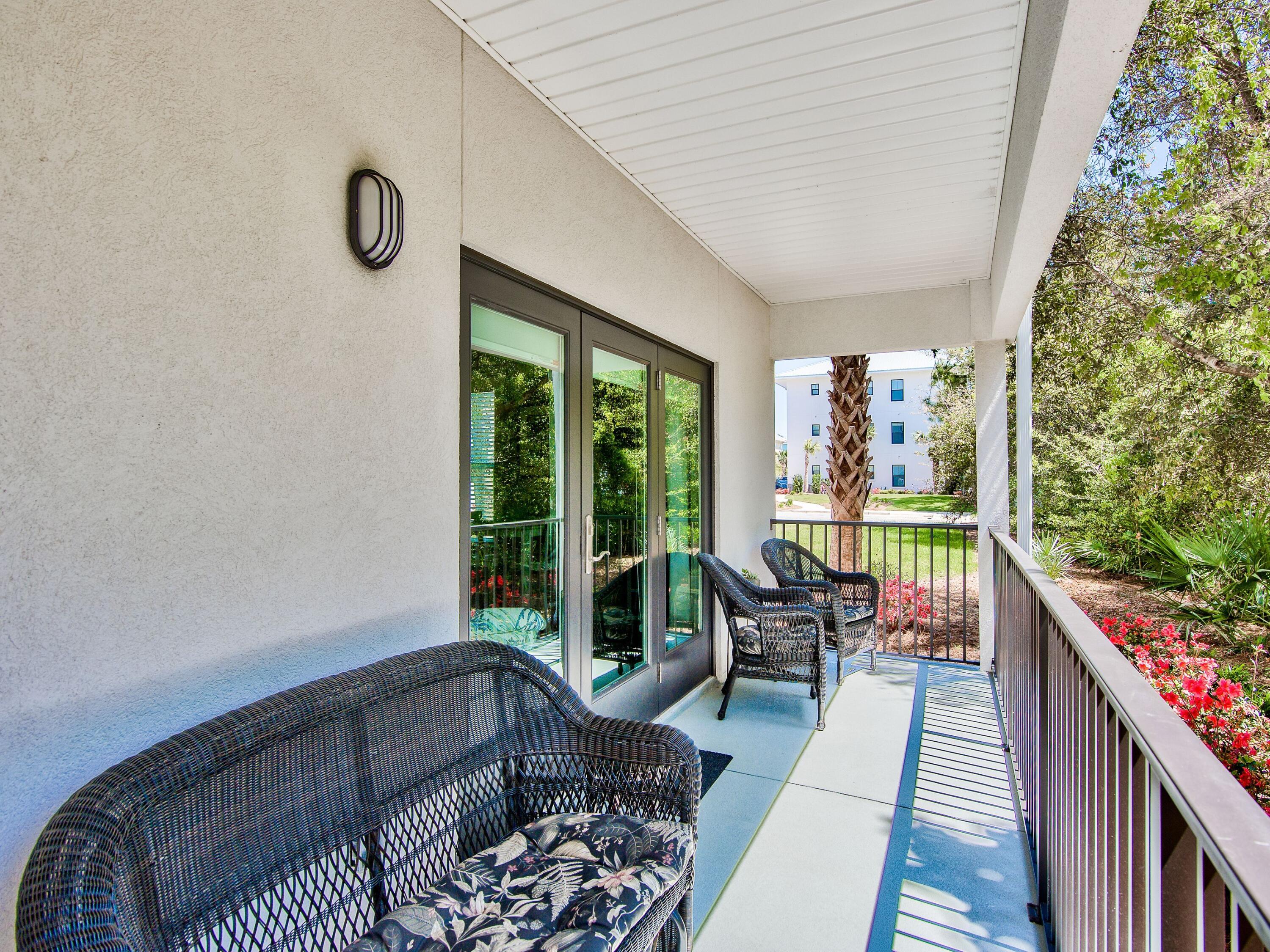 Hidden Lake condominiums - Residential