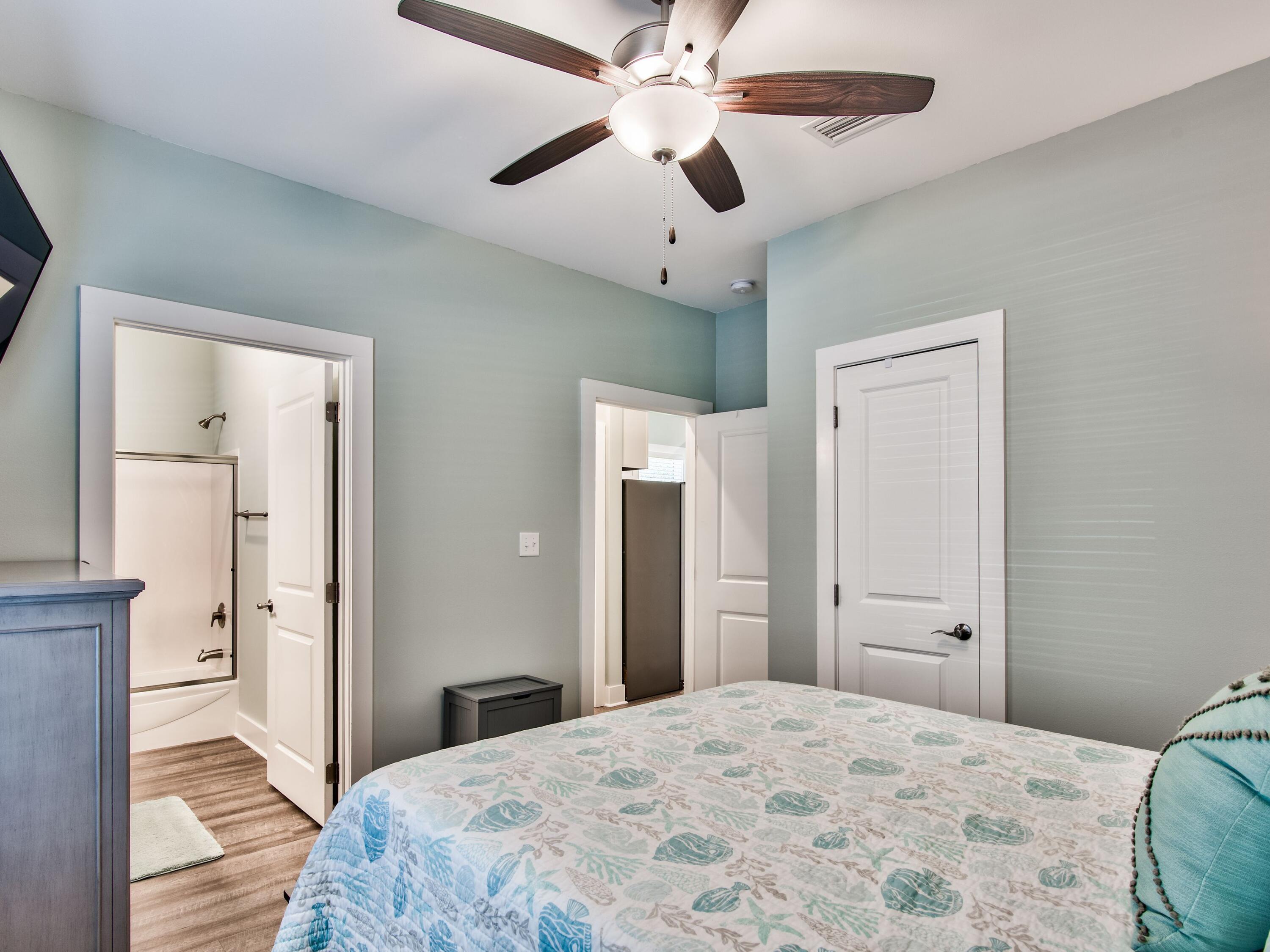 Hidden Lake condominiums - Residential